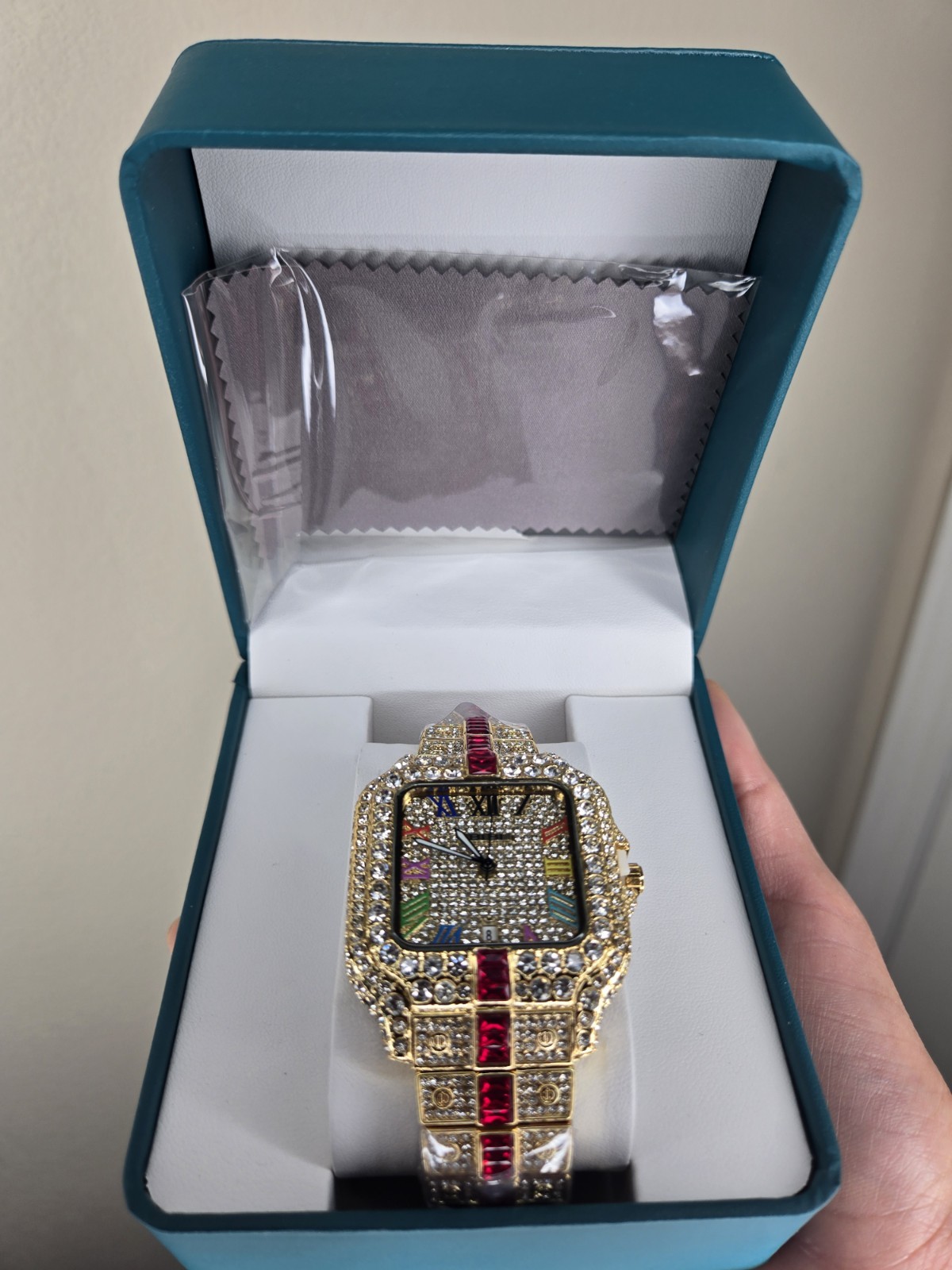 BIBI Luxury Quartz Cardi Style Wristwatch w/ Box