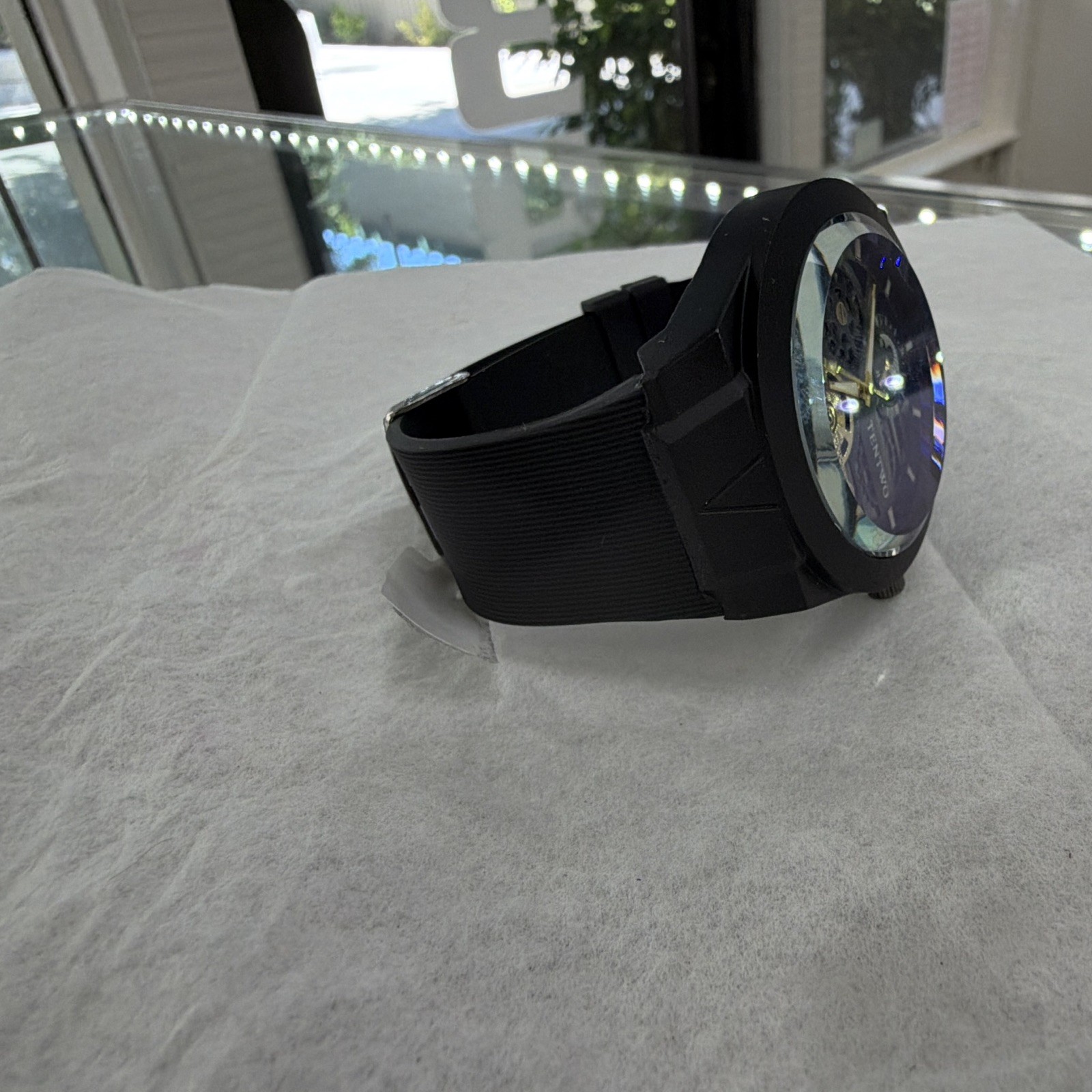 TENTWO Quartz Analog Skeleton Dial Watch Blue/Black/Gold Black Rubber Strap