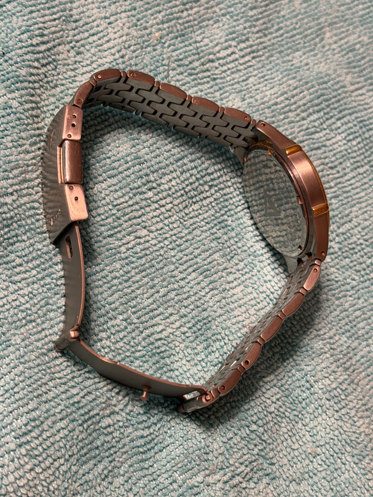 Fossil Arkitekt Watch Two Tone Gold Silver Stainless Steel Date – needs battery