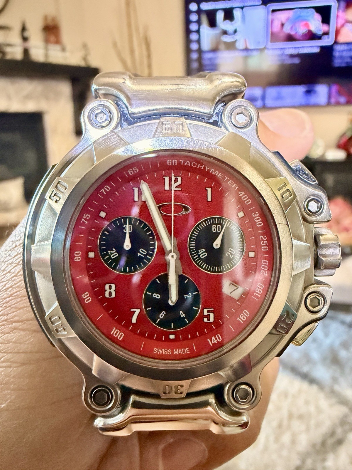 Oakley Crankcase Men’s Quartz Chronograph Date 45mm 100m Red Dial Rubber