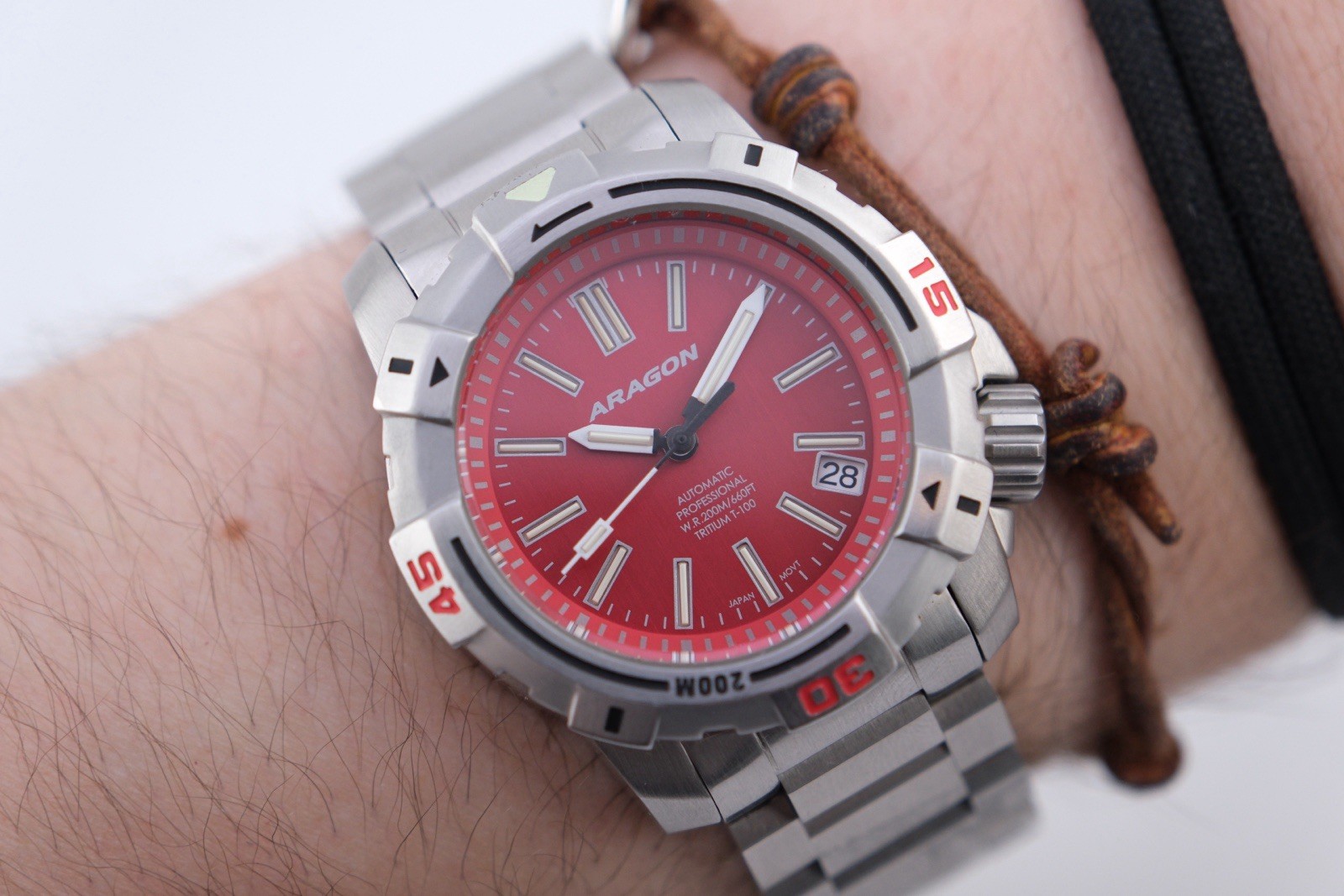 Aragon Sea Striker T-100 Tritium Automatic 40mm Red Dive Watch Clean 7”