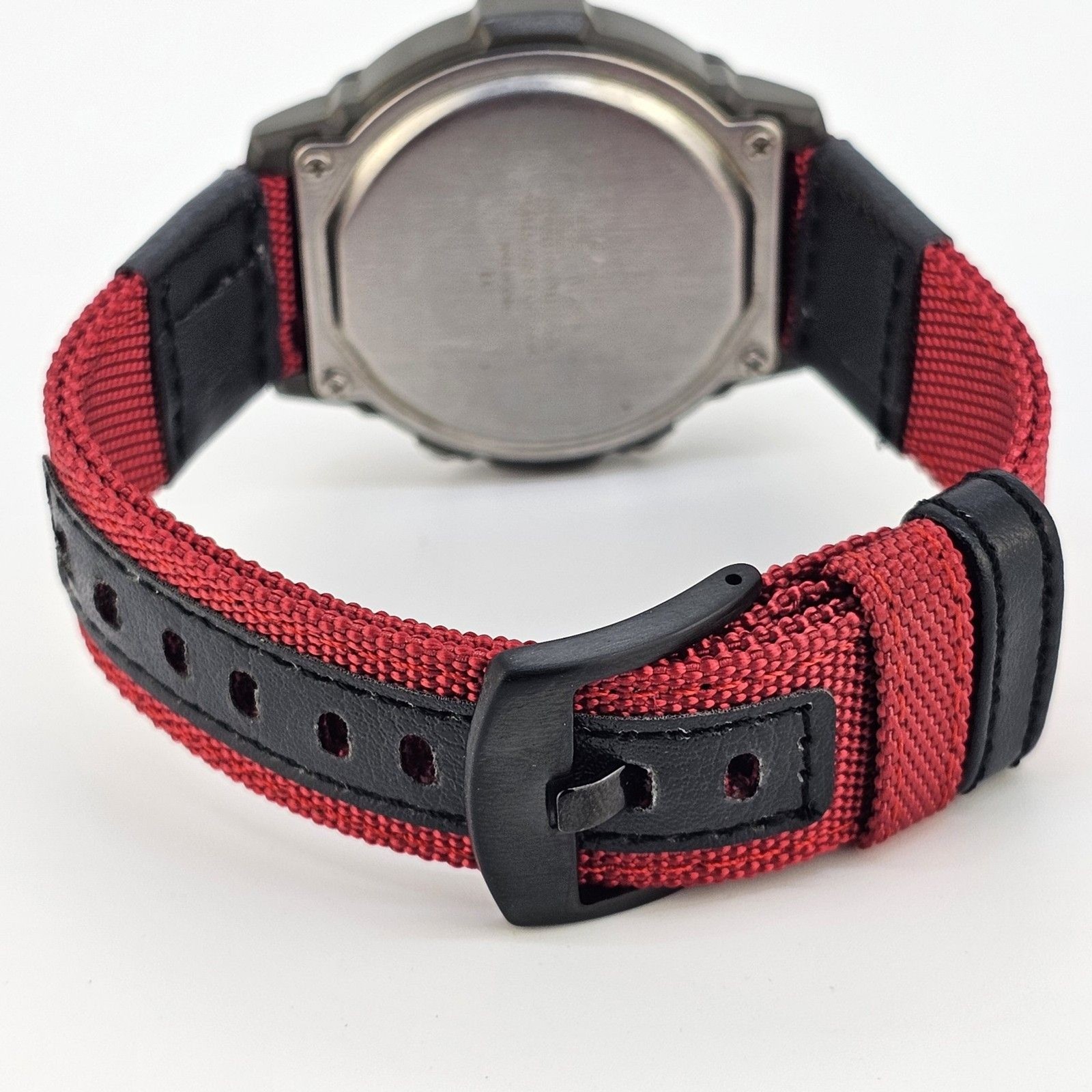 VTG Men’s Casio Digital Watch 44MM Gray Case New Red Black Canvas Bands