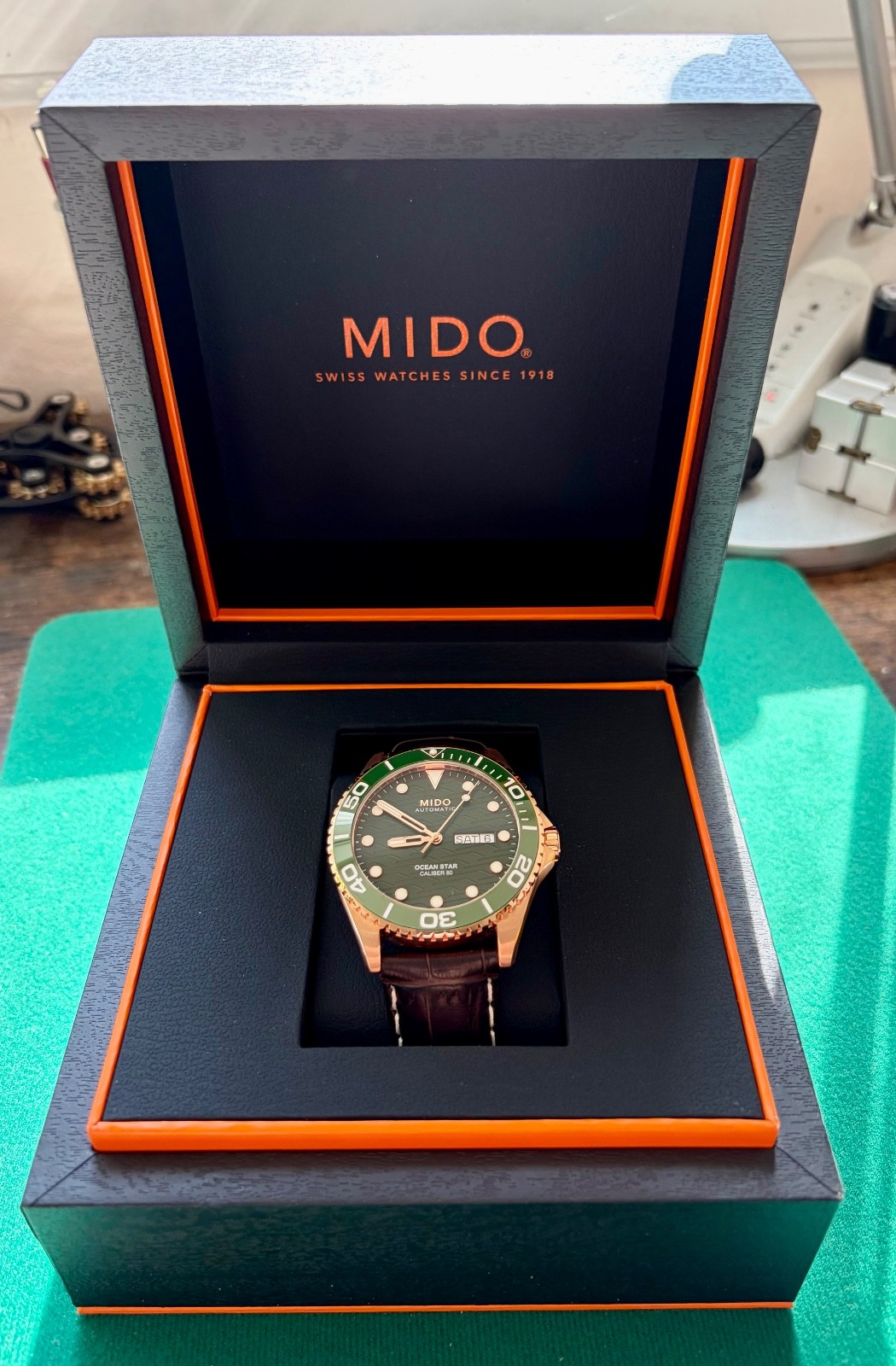 Mido Ocean Star 200C Green Dial M042.430.36.091.00 Full Set