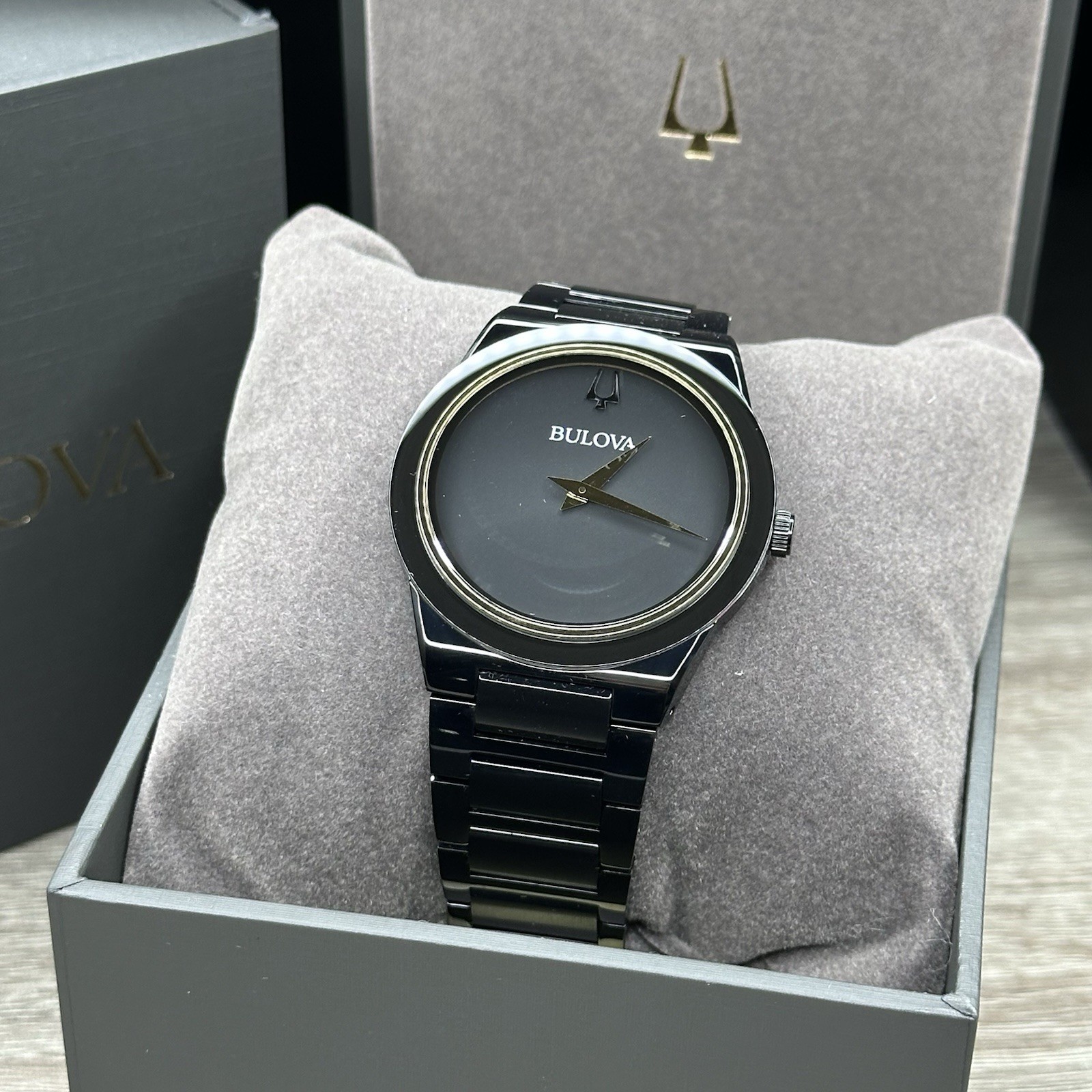 NEW✅$650✅ Bulova Millennia Slim Elegant Black Stainless Steel Men’s Watch 98A313