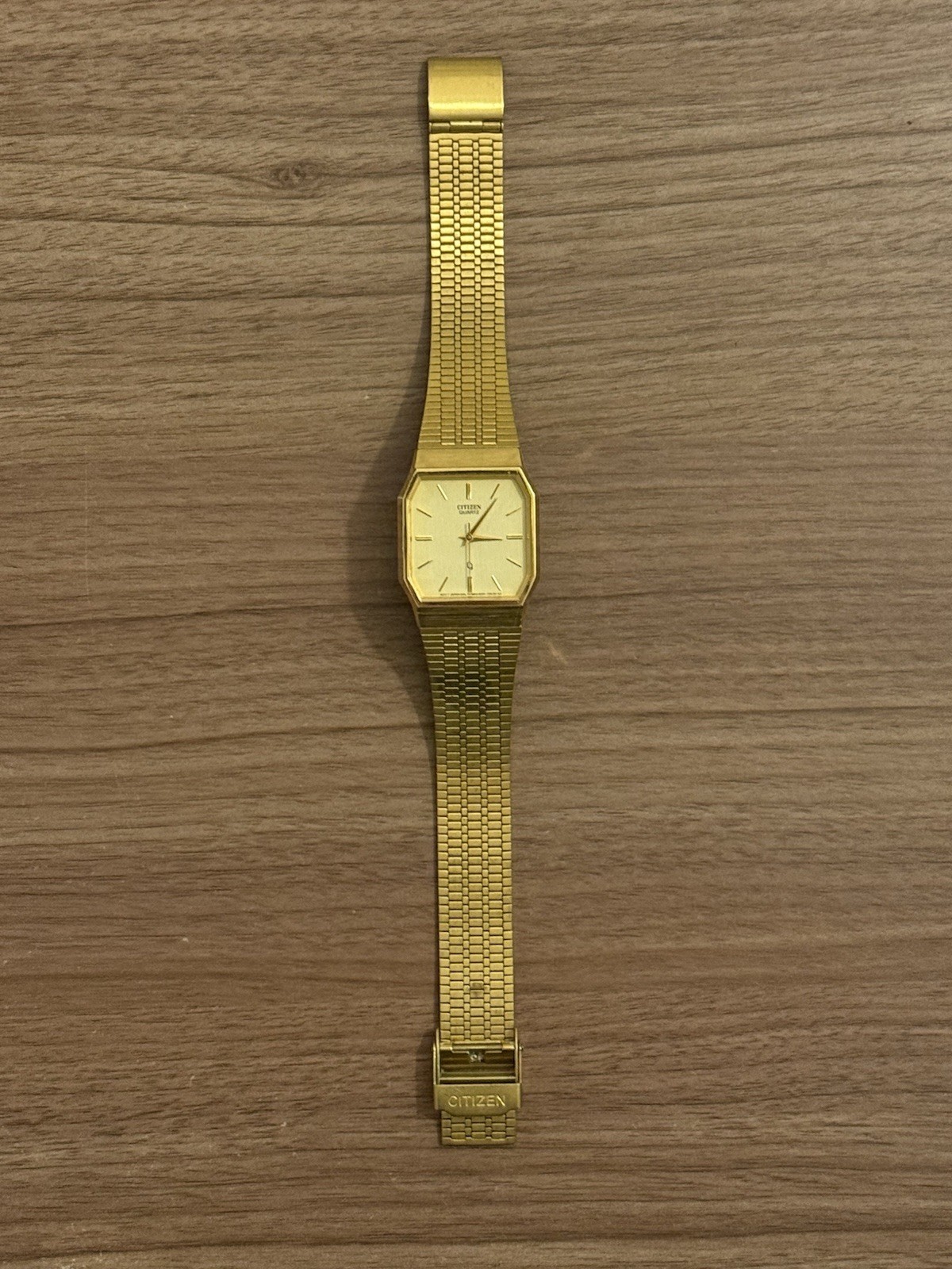 Citizen Quartz Gold Tone Square Analog Watch 4031-T64161 KA Vintage (Untested)