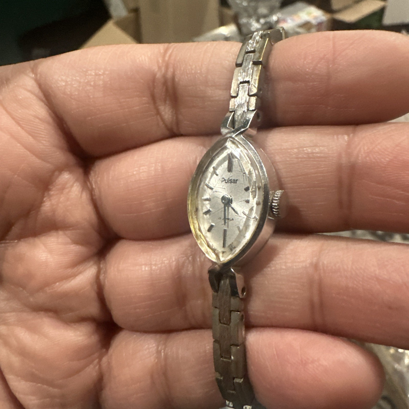 Working Vintage Pulsar Manual Wind 17 Jewels Ladies Watch 15mm Fit 6in Read!