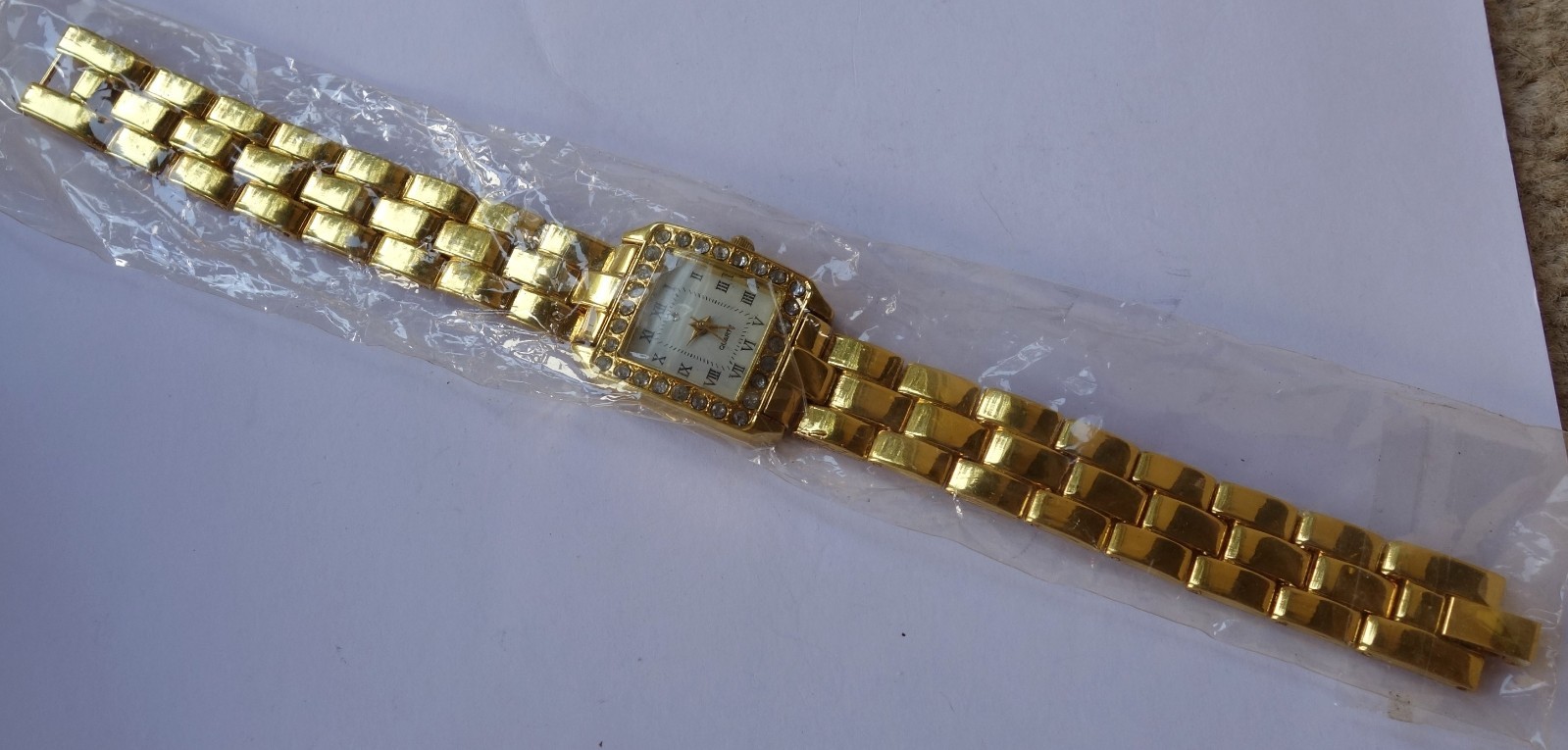 WRISTWATCH LADY ” B ” ON BACK STILL SEALED SO LEFT AS IS