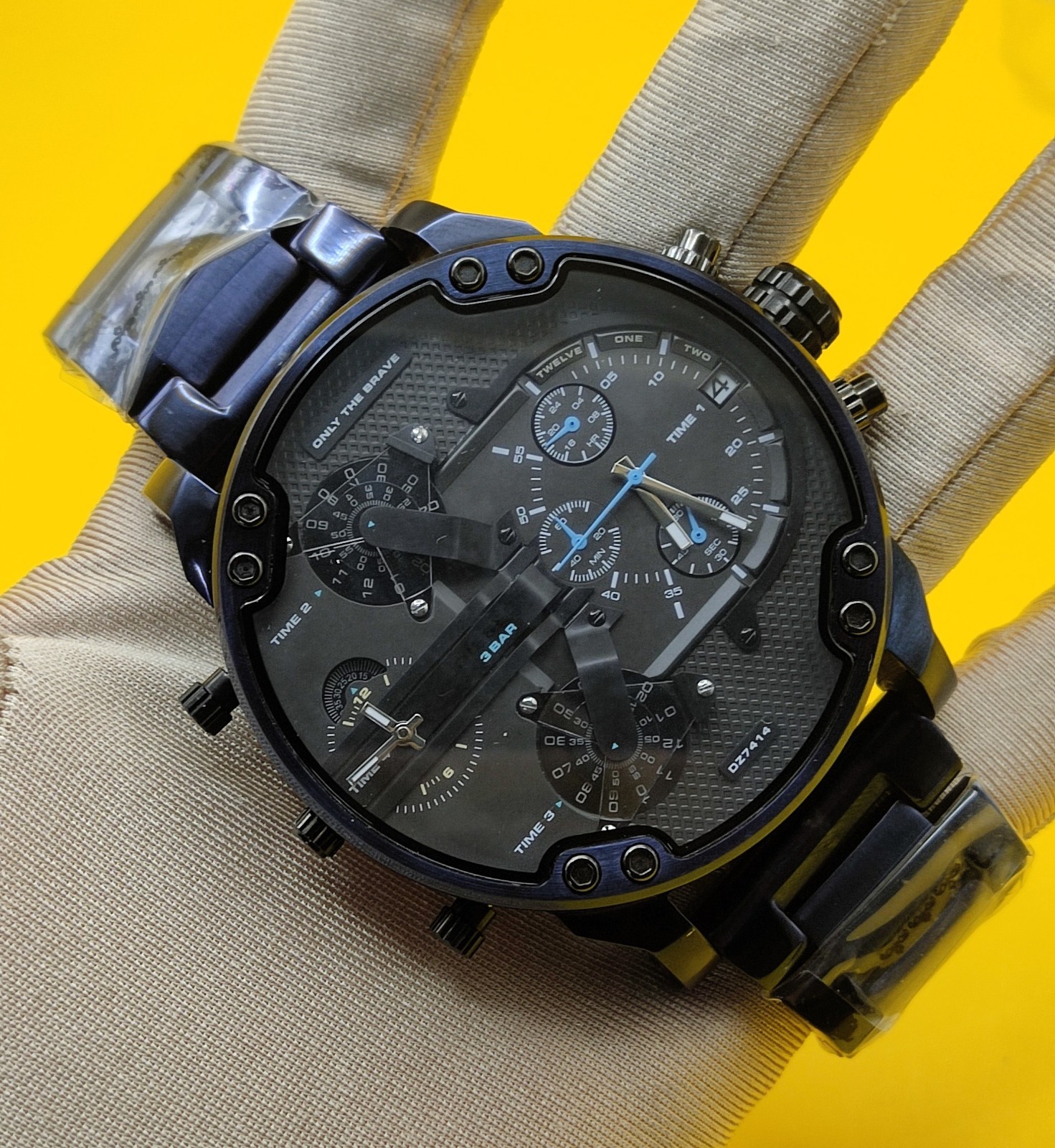 Premium Diesel Mr. Daddy 2.0 DZ7414 Multi Time Refurbished Men’s Wrist Watch