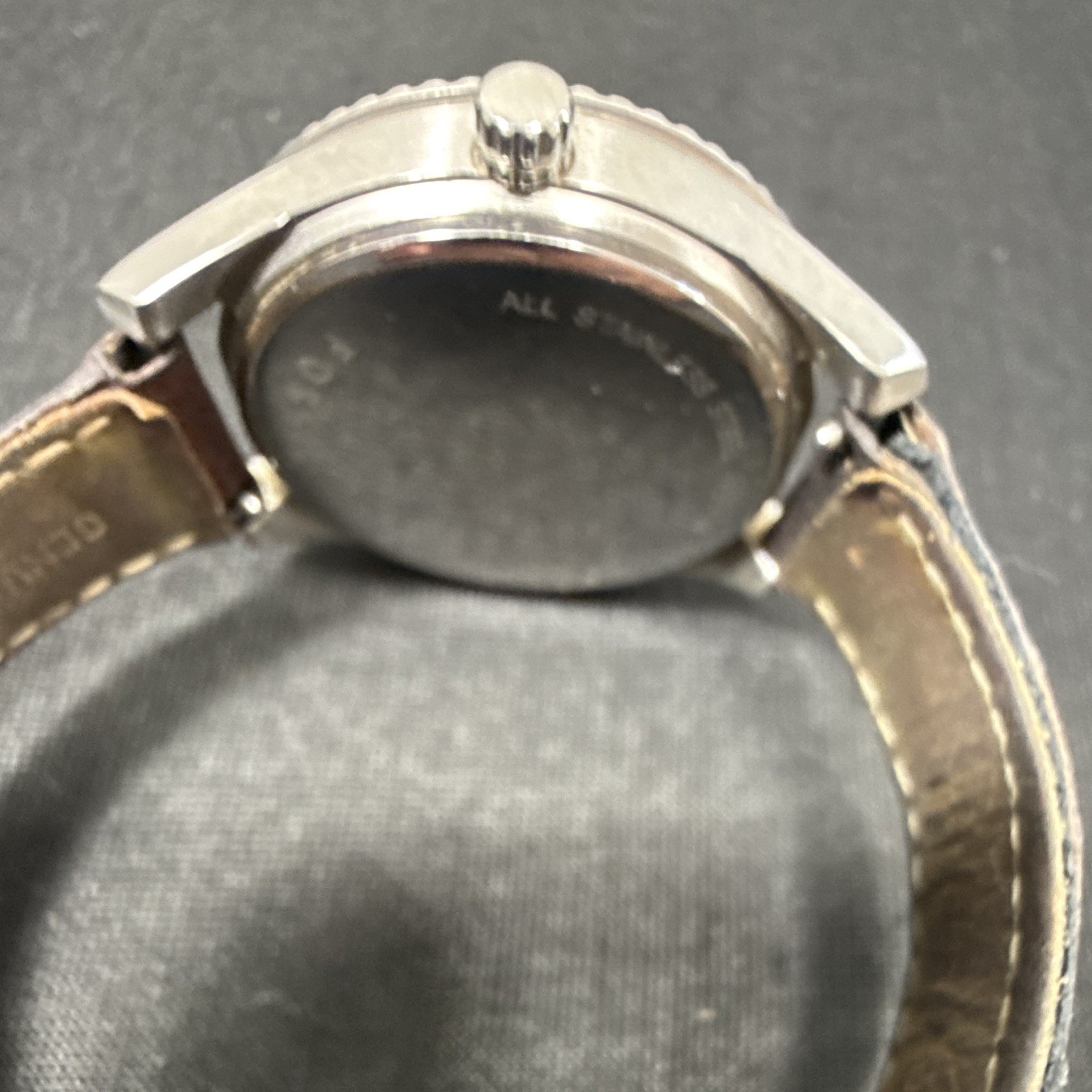 Fossil ES-2888 Wristwatch New Battery! Runs excellent!