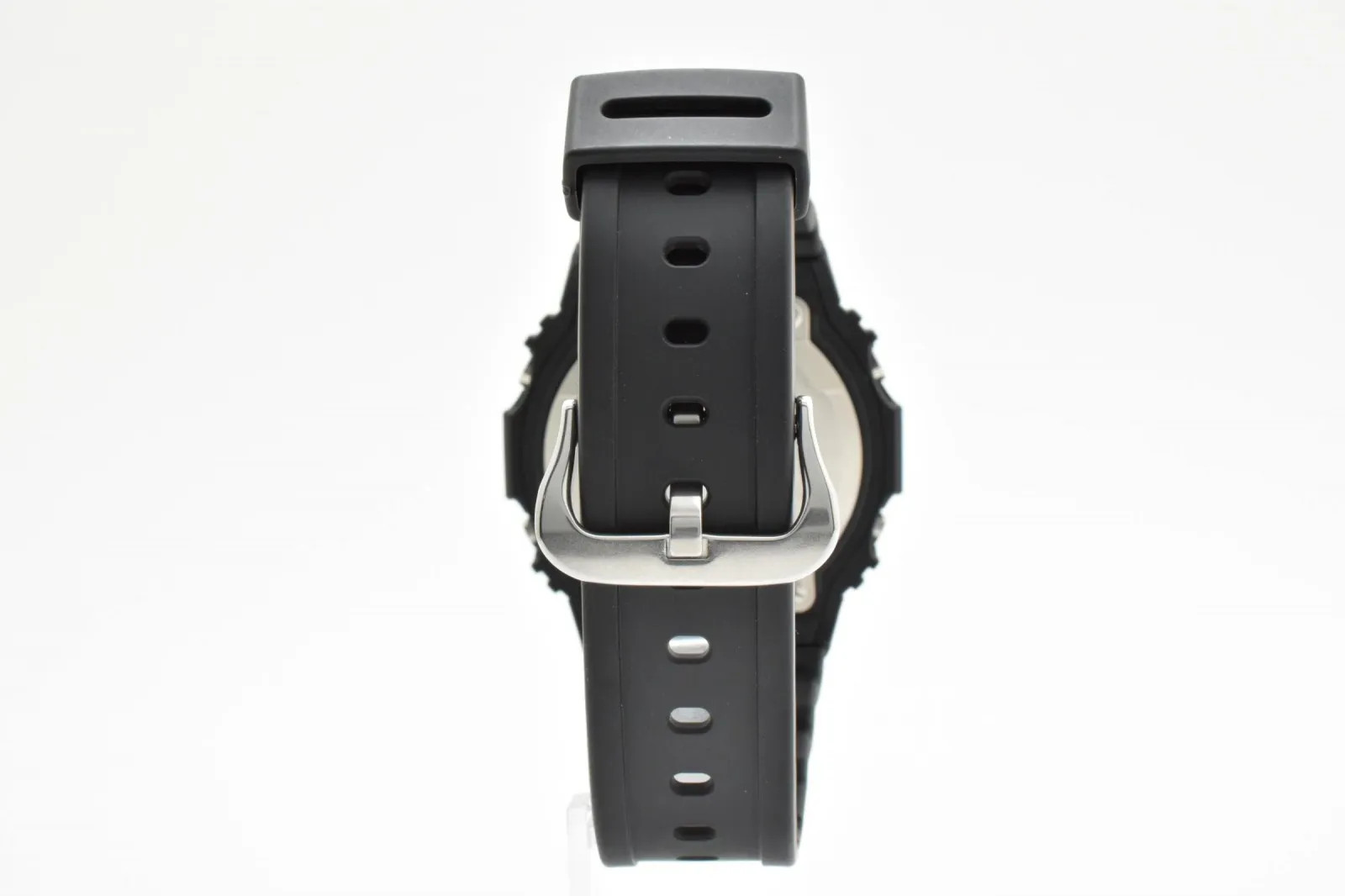CASIO G-SHOCK GW-M5610U Radio-Controlled Solar Digital Men’s Watch, Square,