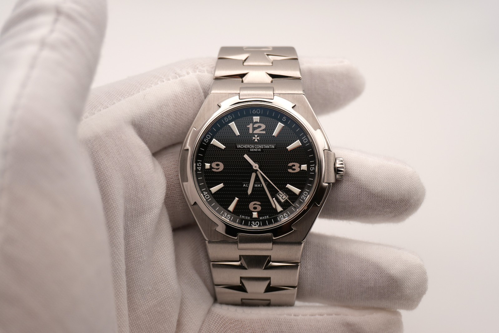 Vacheron Constantin Overseas 2nd Generation – Black – 47040 B01A-9094