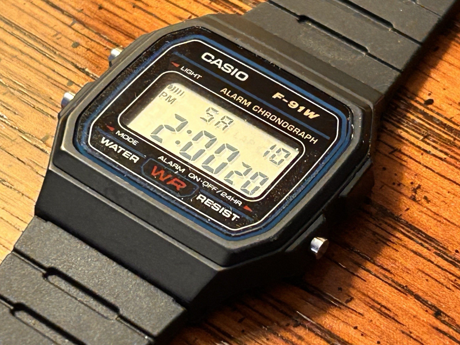 Casio F91W-1: Chronograph Watch, Black Resin Strap, Alarm