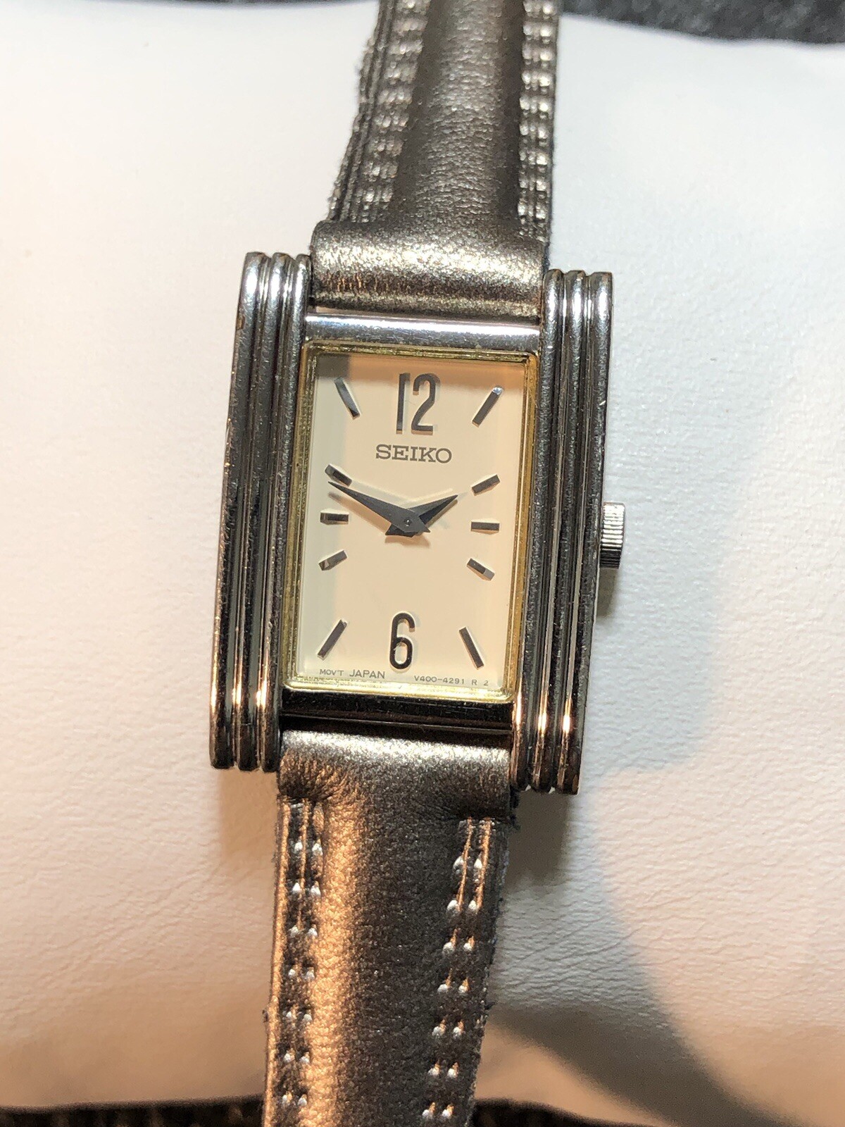 Vintage Seiko Women’s Rectangle Tank Silver Tone V400 Watch New Band/Battery