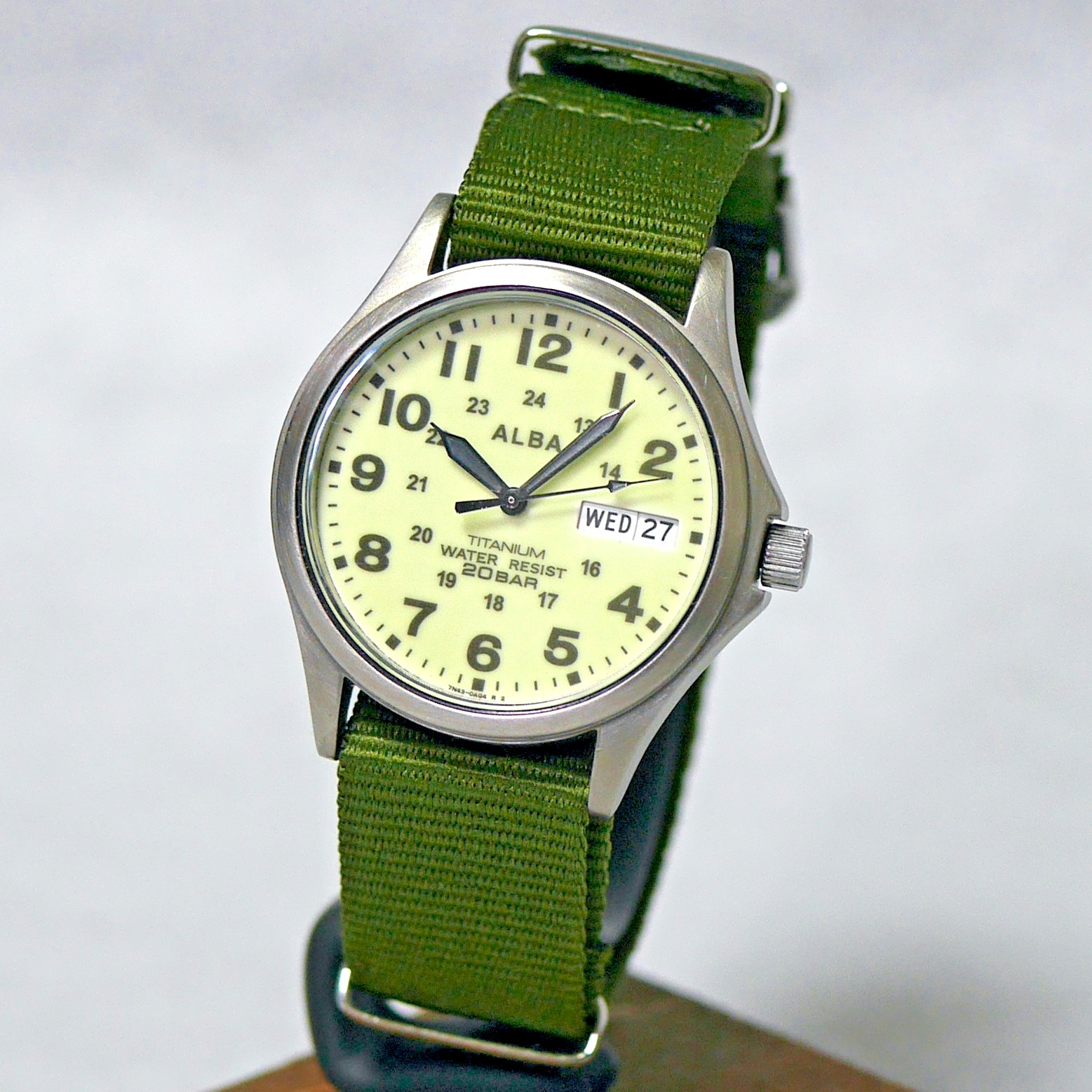 SEIKO ALBA 7N43-0AE0 Titanium Full Luminous DayDate Men’s Field Watch 2012 Japan
