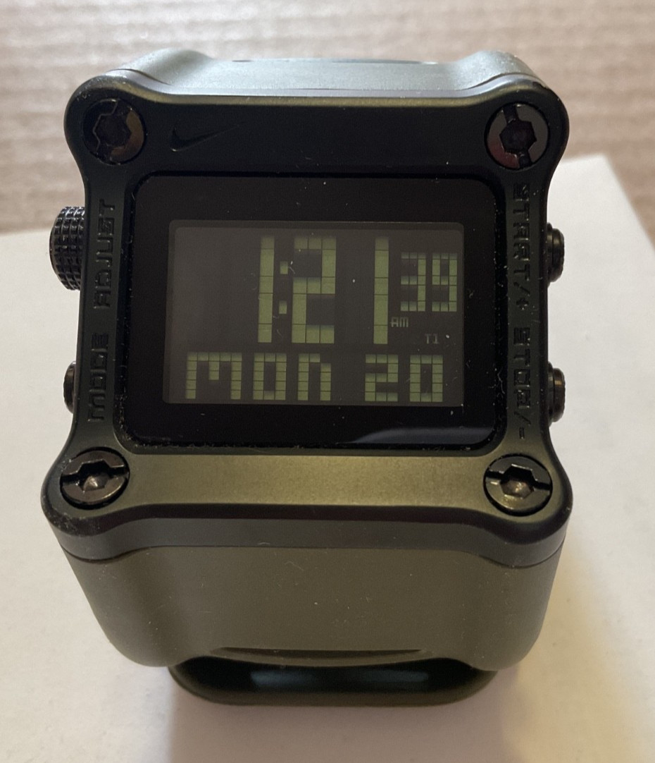 Nike Mettle Hammer Watch Military Green WC0021 New Battery