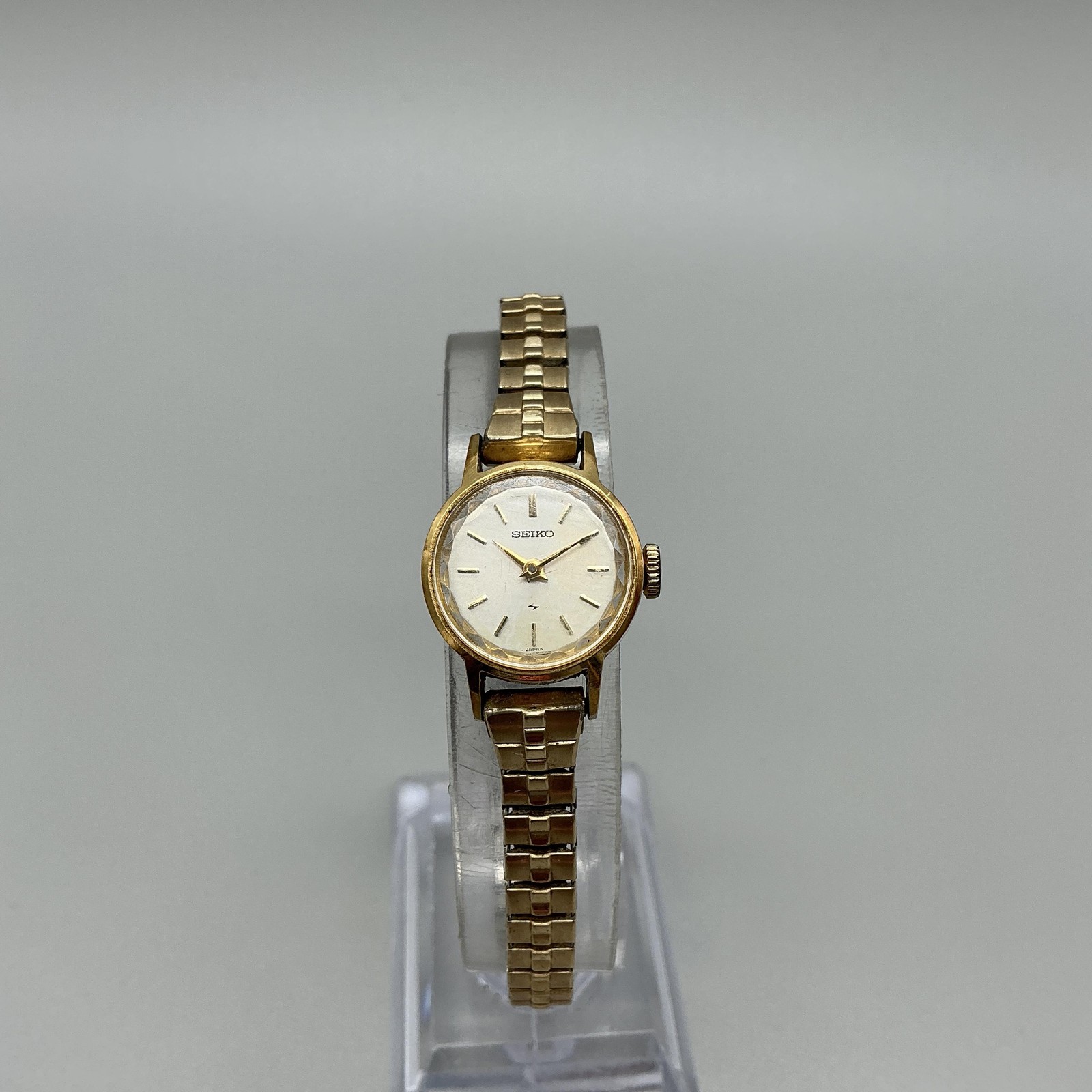 Vintage Seiko Womens Watch 18mm Gold Plated 11-0109 Stretch Manual Wind