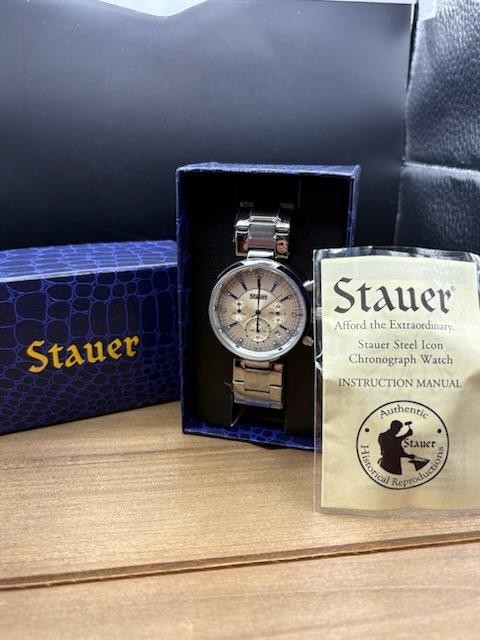 Stauer Stainless Men’s Quartz chronograph Ref 40744 works