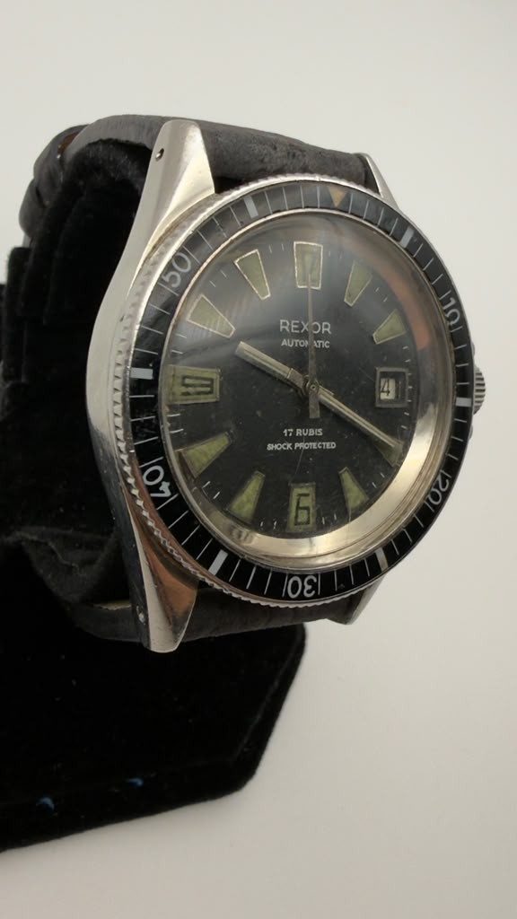 Vintage Rexor Skin Diver Bakelite Bezel Swiss automaric Watch Rare 1960s