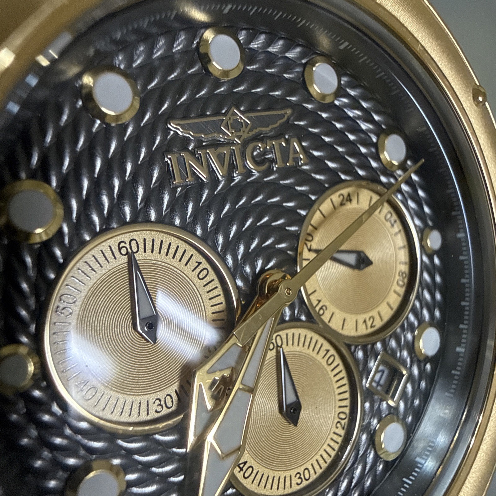 Invicta Bolt Colossus 51 mm, Titanium & Gold Tone, Quartz $699 msrp $409 online