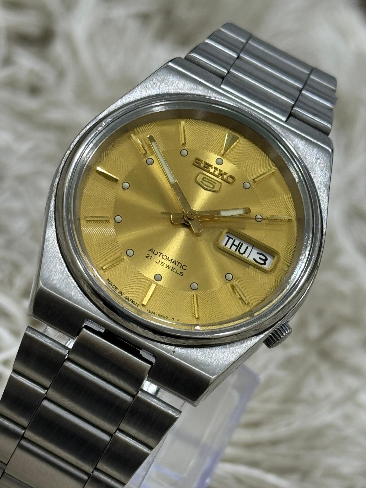 Vintage Seiko 5 Automatic Gold Dial Wrist watch For Mens Japan 7s26