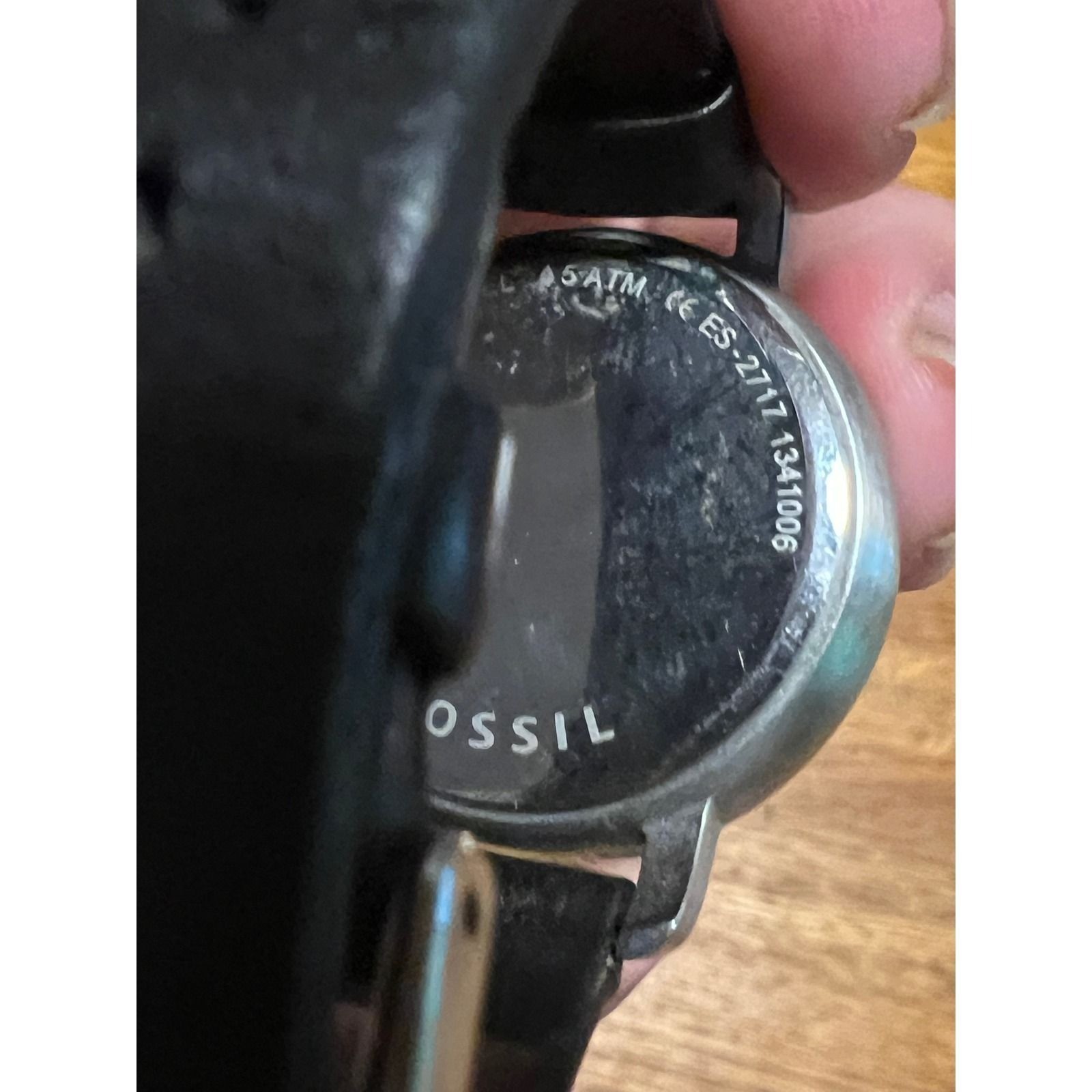 Fossil ES-2717 Silver Tone White Dial Black Leather Strap Watch 5ATM