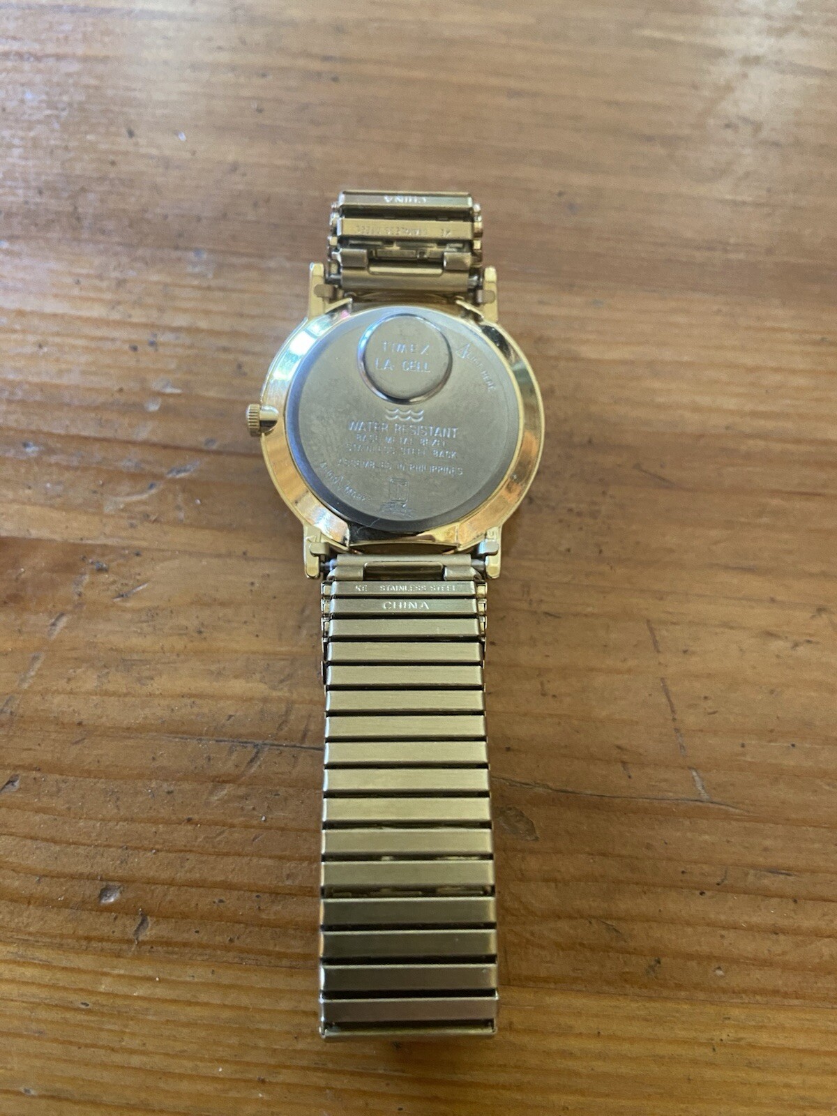 Vintage Timex quartz water resistant day date watch LA cell Philippines T 83