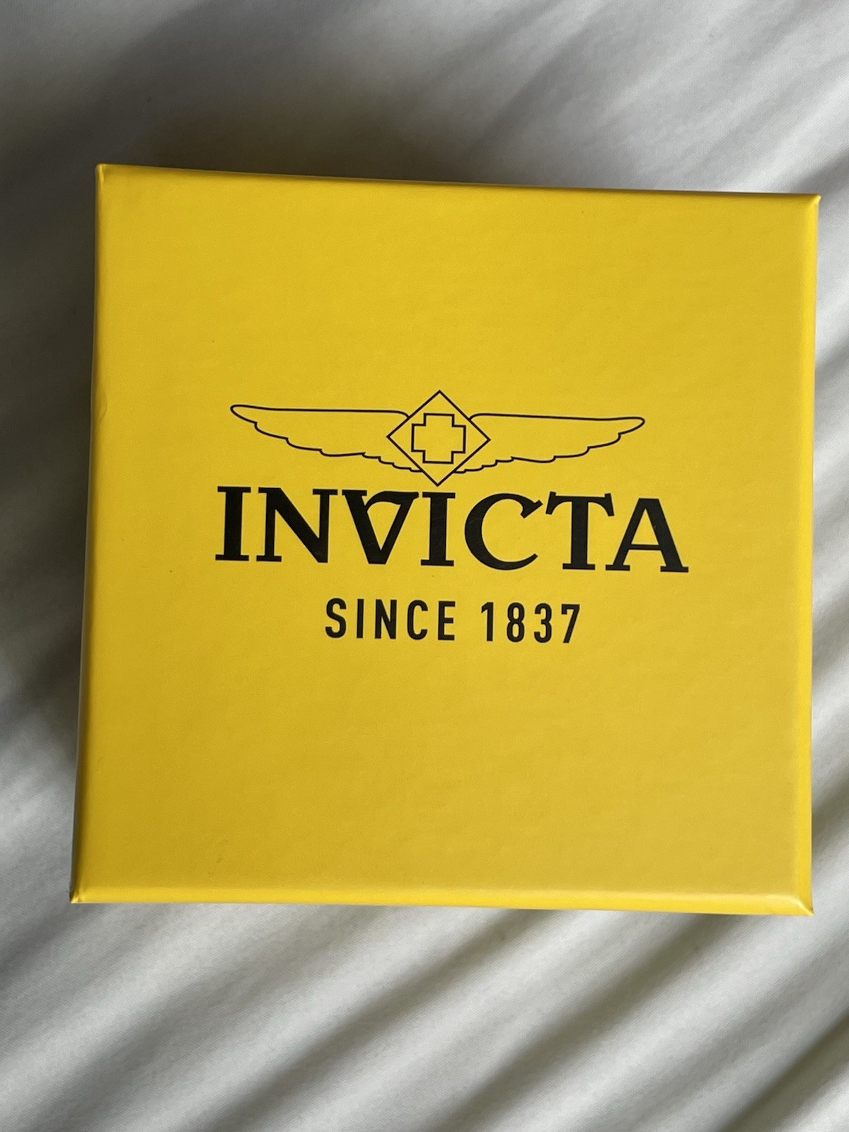 Invicta Racing Lady Unisex Quartz Watch 40.5mm Silicon Band Black Red 69779