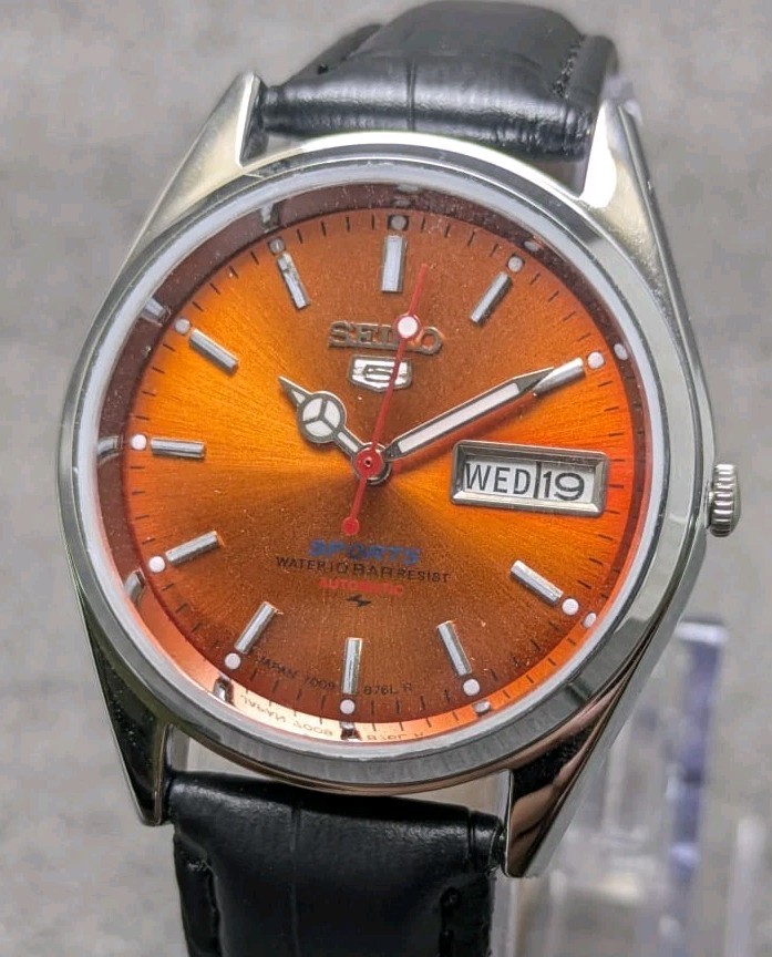 Vintage Seiko 5 automatic Day Date Movement No.6309A Japan made men’s watch.