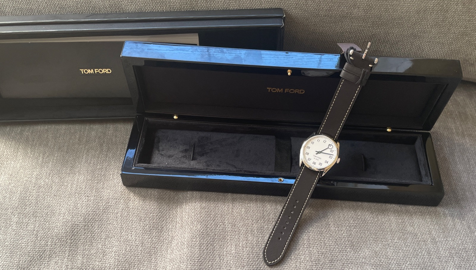 Tom Ford 002 White Dial Watch Blue Hands Full Set, NWT, SAVE NOW! Beautiful