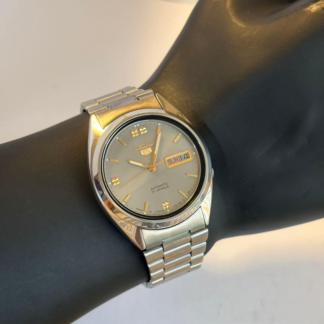 SEIKO 5 Automatic 17 Jewels Day Date Men s Wristwatch Running From Japan