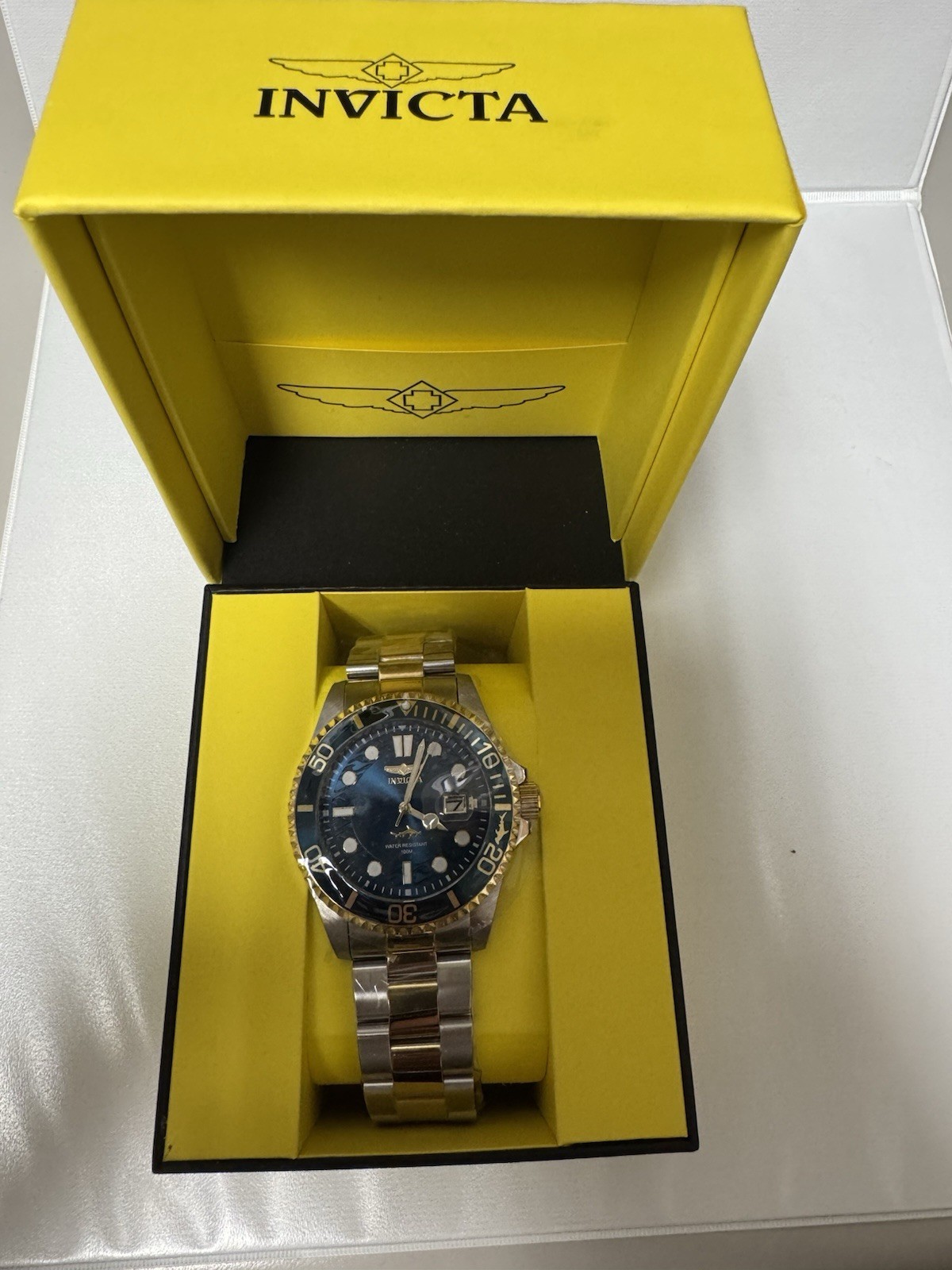 Invicta Pro Diver Men’s Two-Tone Blue Dial Quartz Date 100m Dress Watch