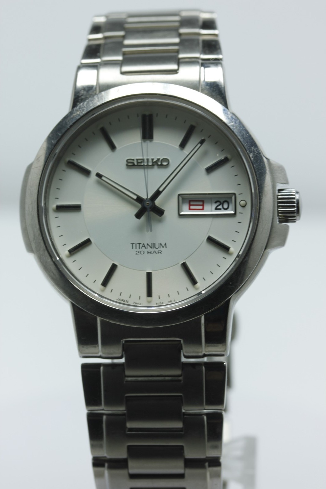 SEIKO 7N43-7B80 Titanium Day Date Kanji 38mm Qz Men’s Watch vintage 1993