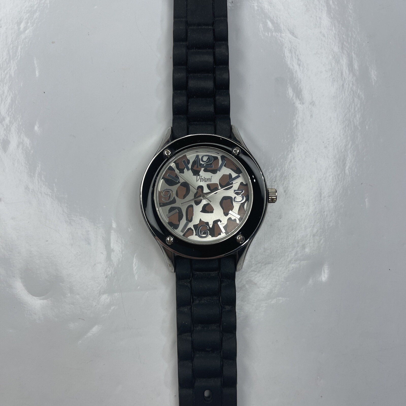 E Vivani S372CH Accutime Cheetah Silver Black Silicone Watch Stainless Untested