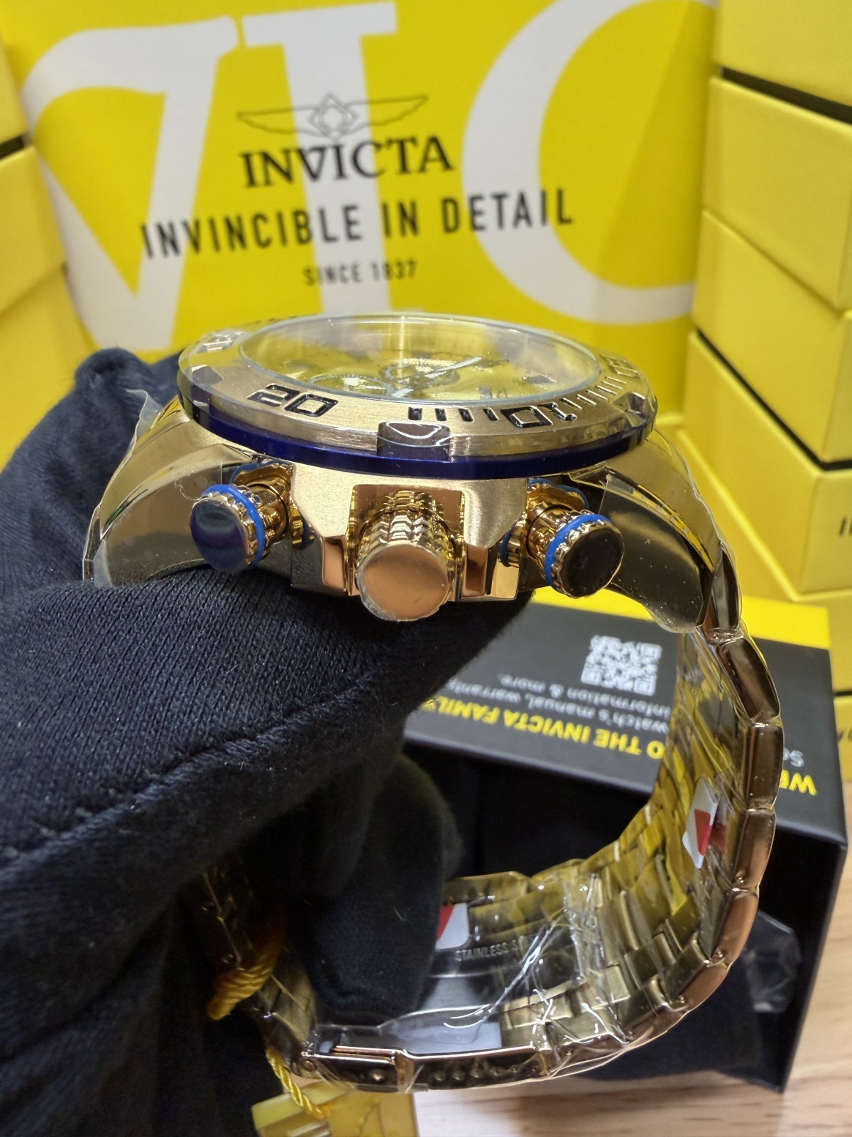 Invicta Pro Diver Scuba 22320 Men’s 50mm Gold Blue Bezel Gold Dial Quartz Chrono