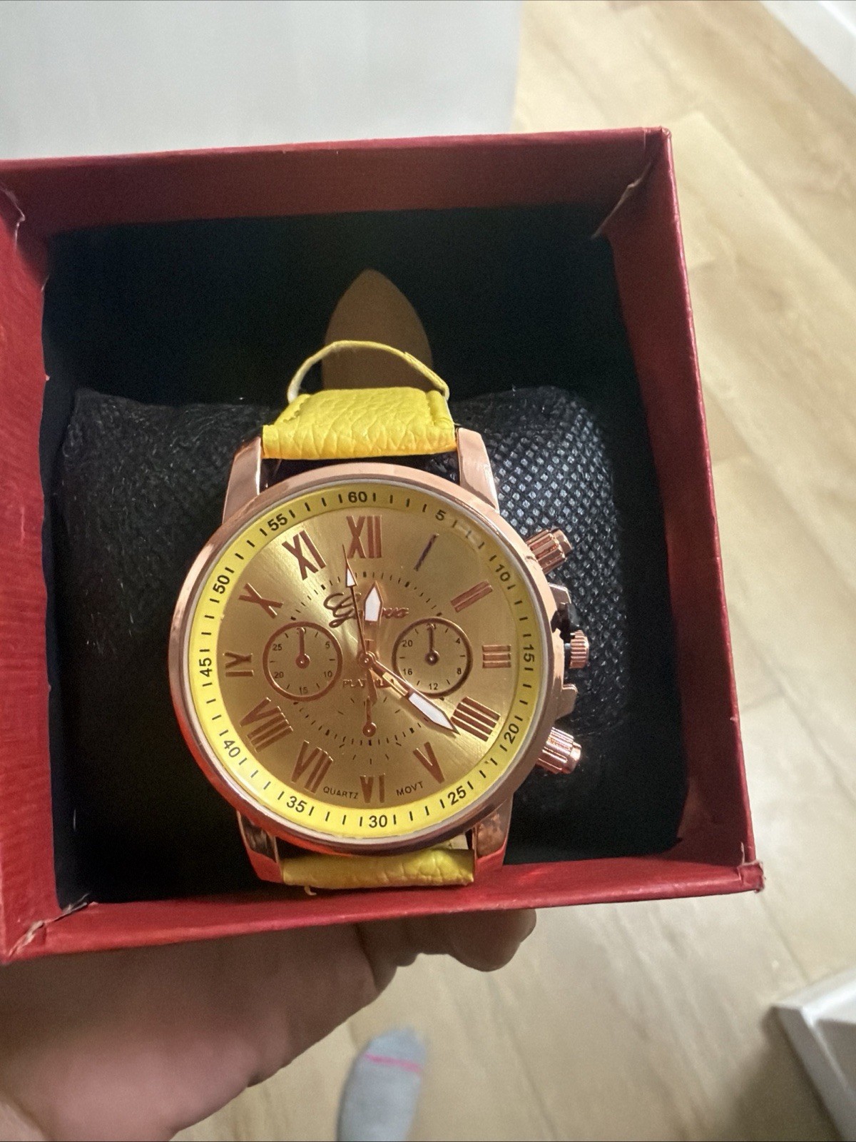 Geneva Quartz Chronograph Wristwatch Gold Sunburst Dial Yellow Strap