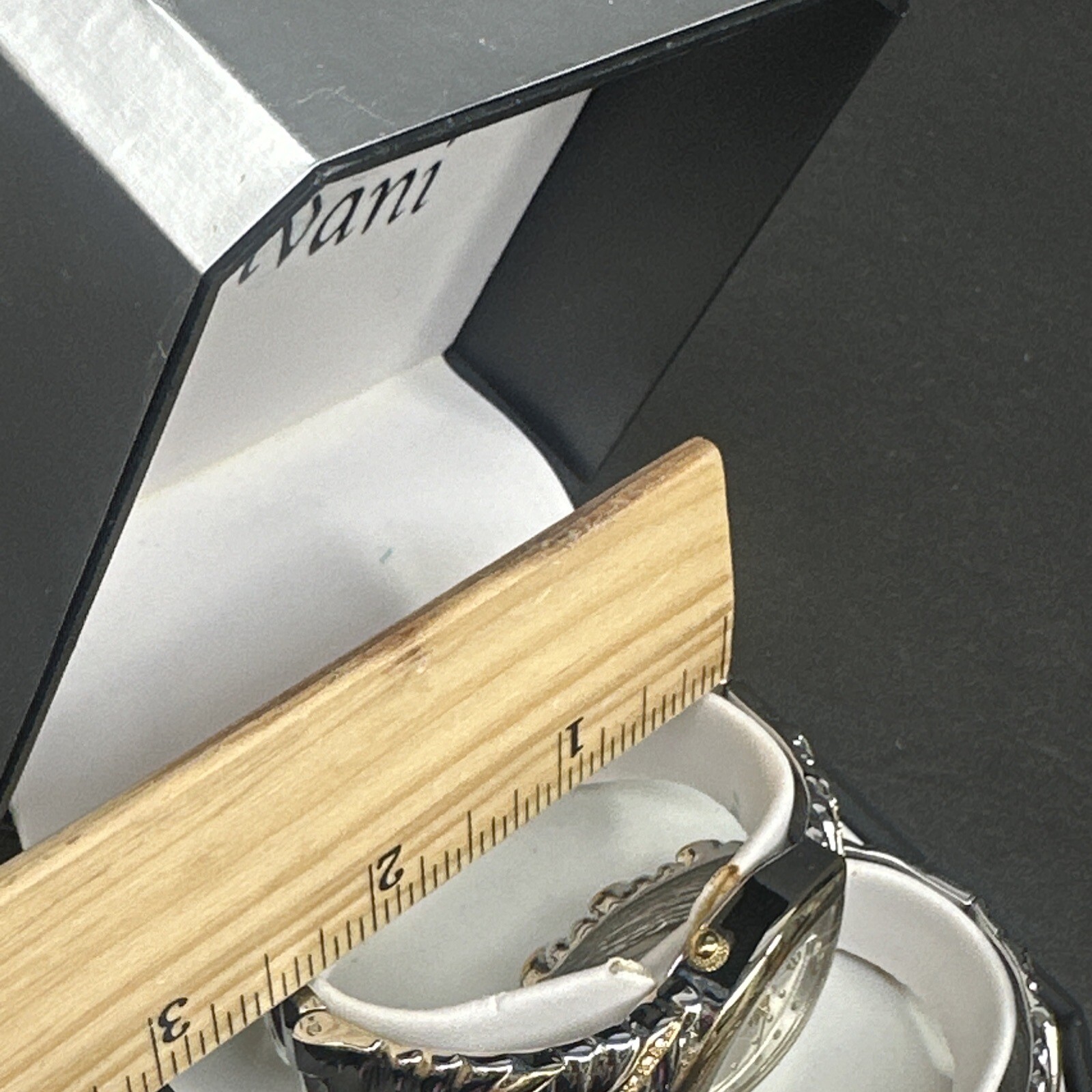 Vivani Ladies Watch Bangle Bracelet Set Silvertone Goldtone Rhinestone NIB NOS
