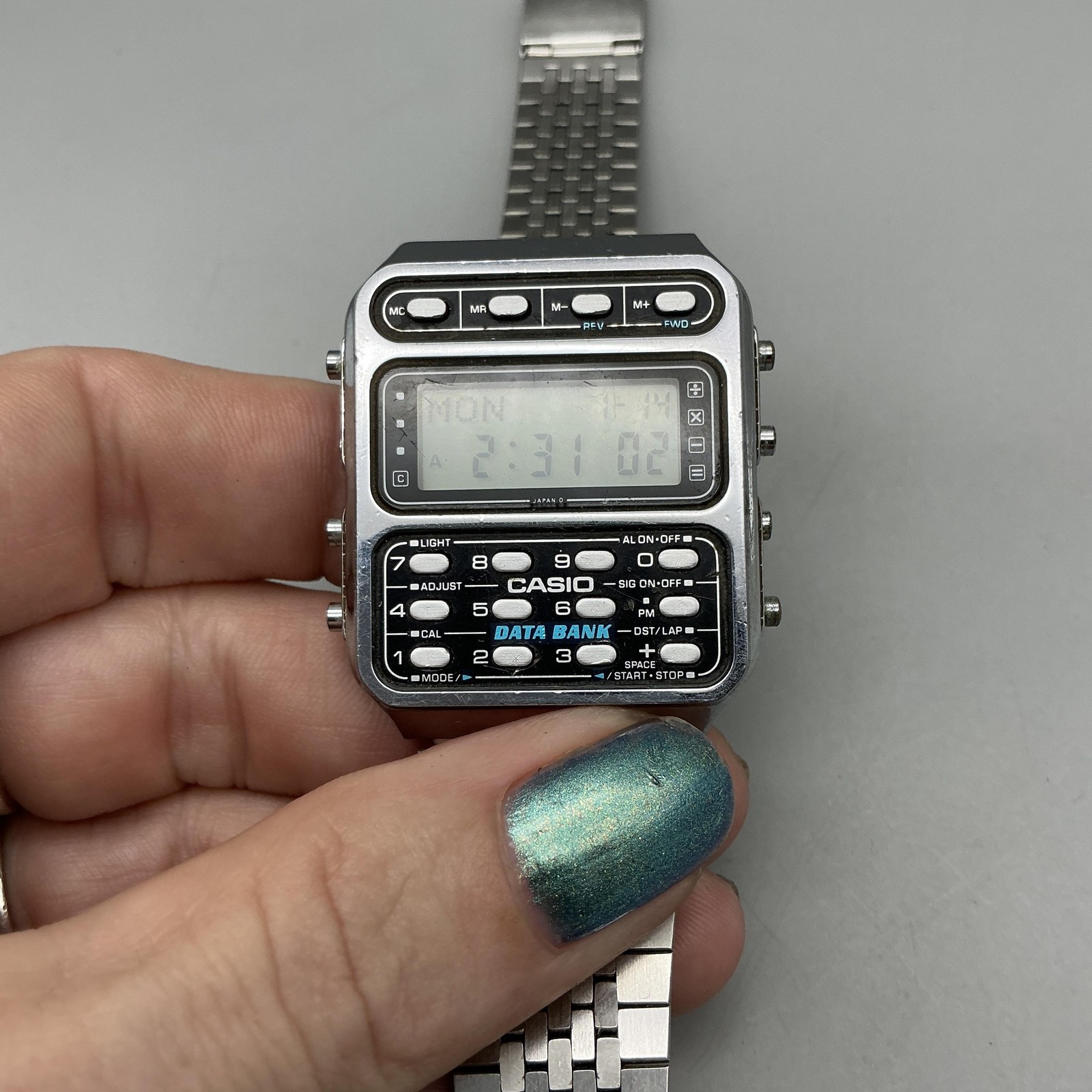 Vintage Casio Data Bank Mens Watch 33mm Silver Tone Calculator Alarm New Battery