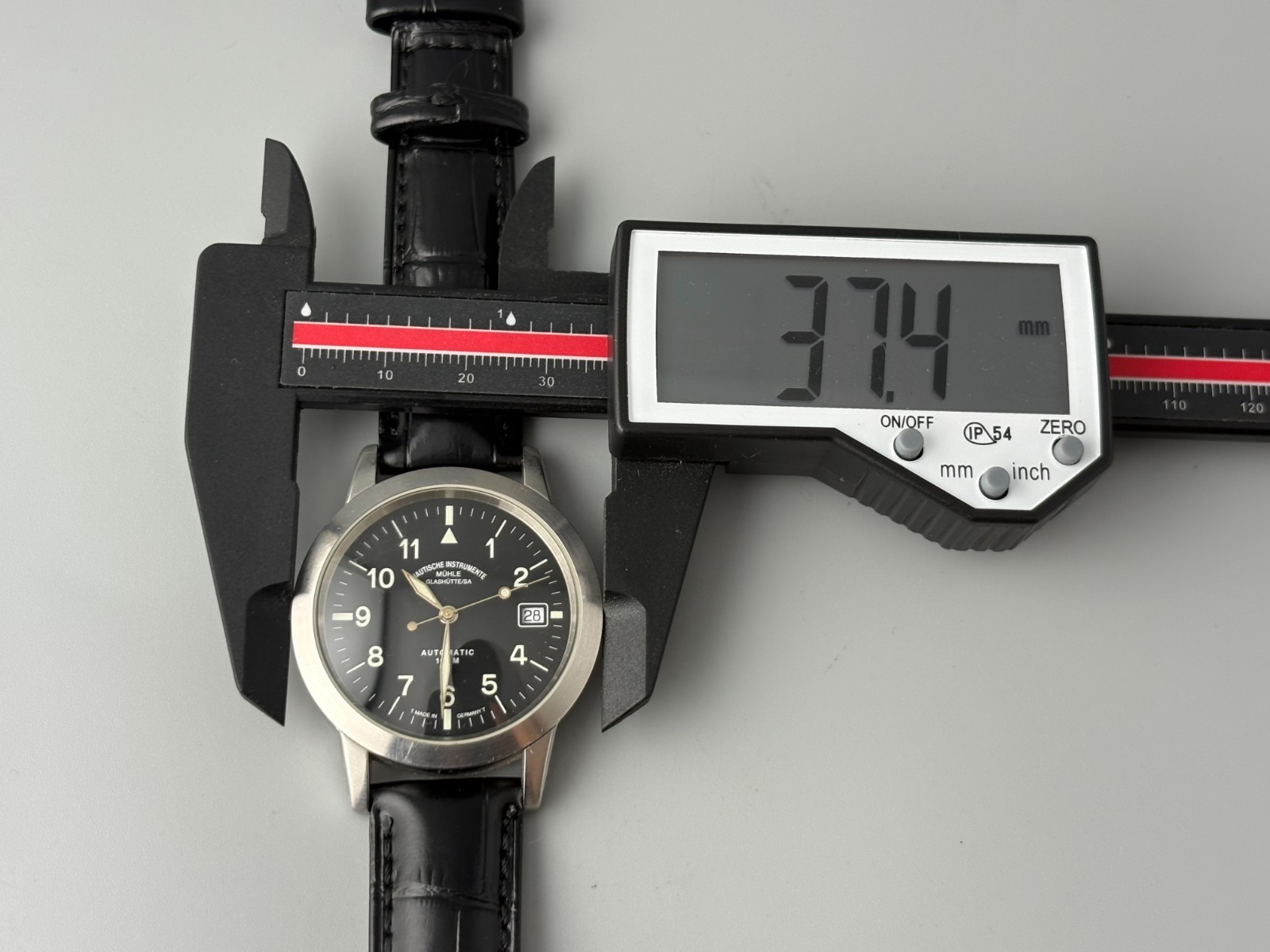 Muhle Glashutte M12610 Automatic Watch Black Dial 38mm Sapphire Made in Germany