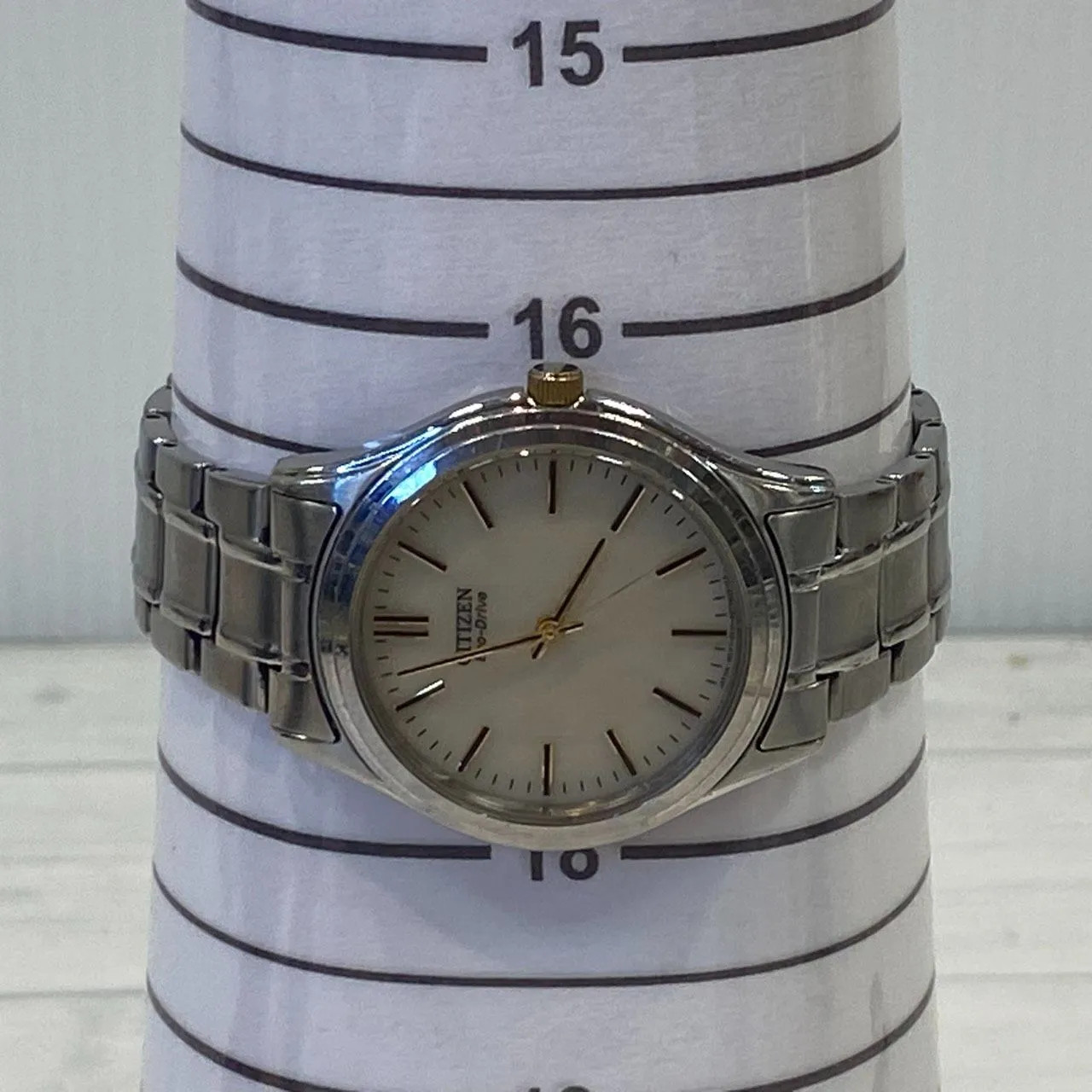 [Salt] Working condition Citizen Eco-Drive watch E031-S048419 Citizen Eco-Drive