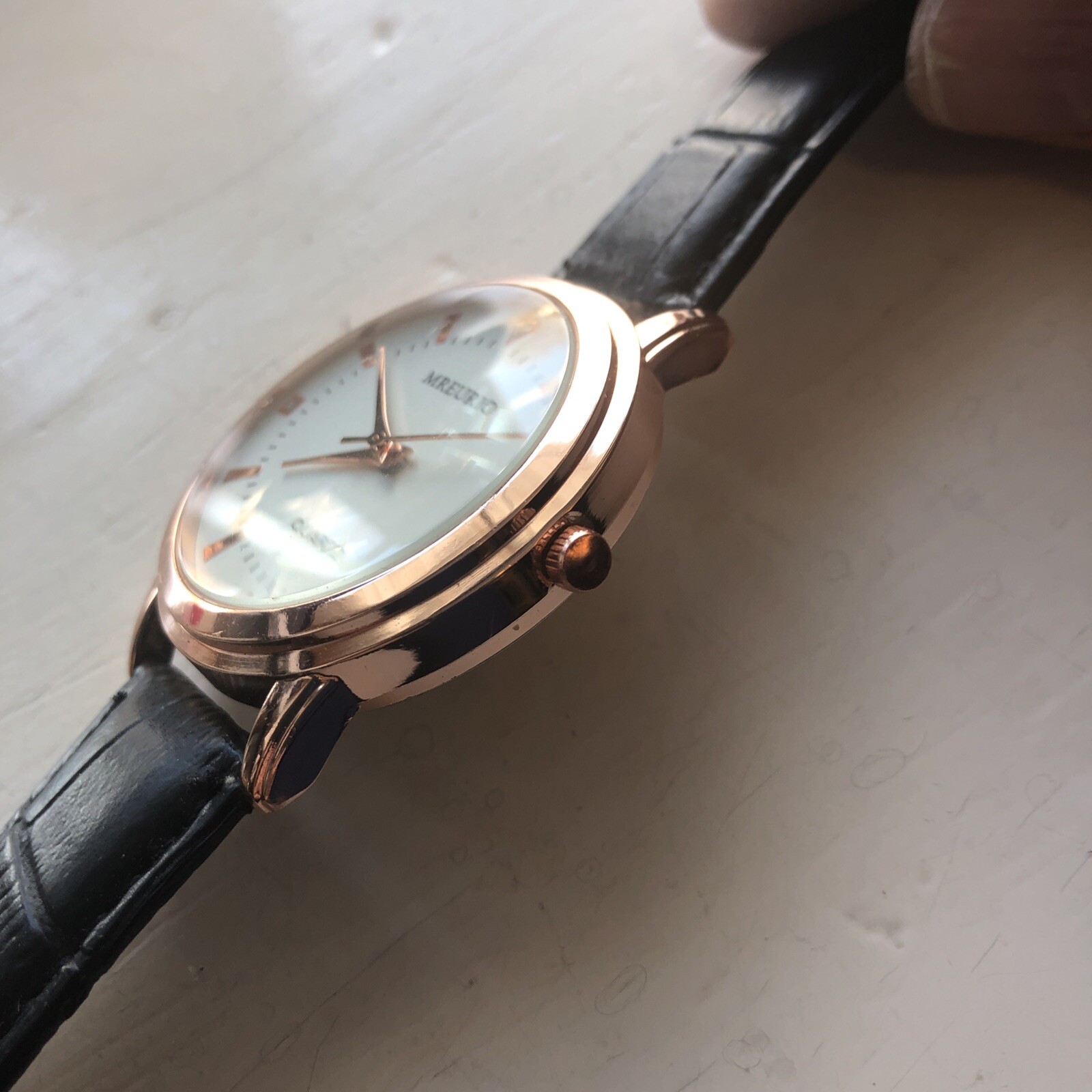 Mreurio Quartz Watch with Leather Bracelet