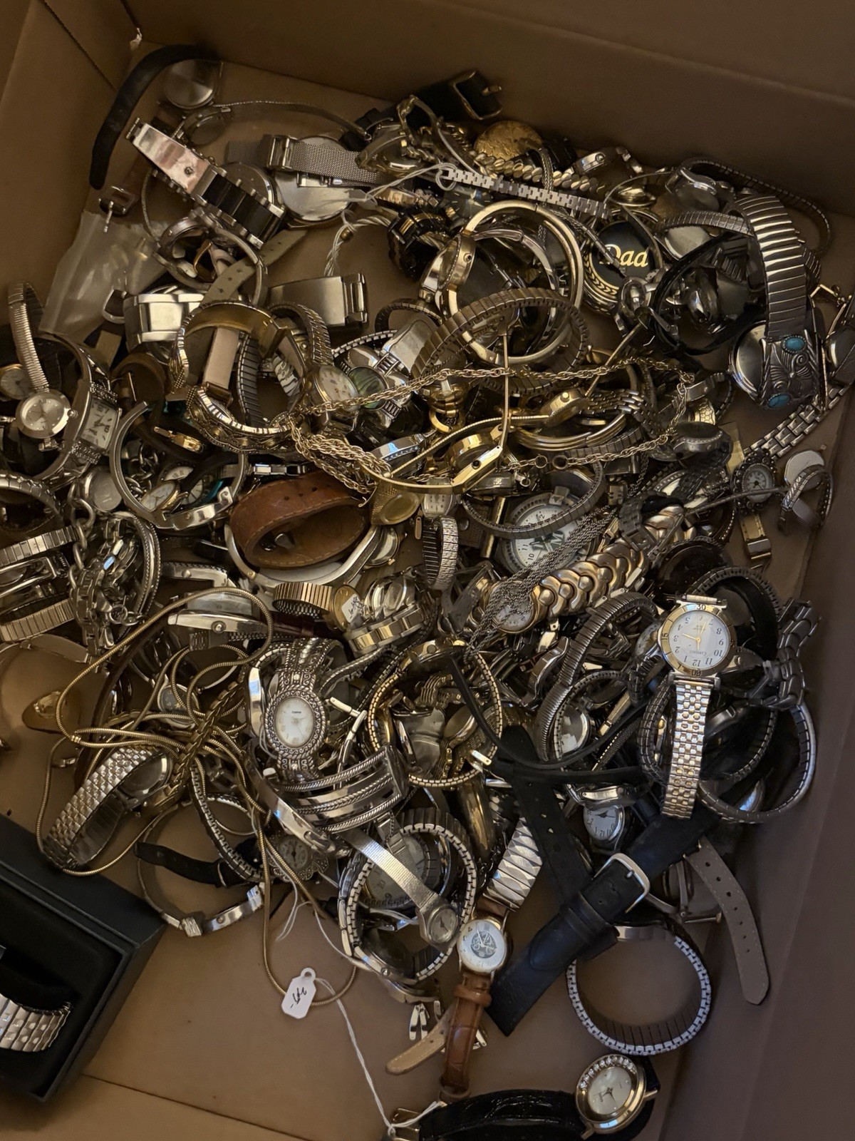 HUGE vintage Watch Lot, Timex, Etc. Gold & Silver