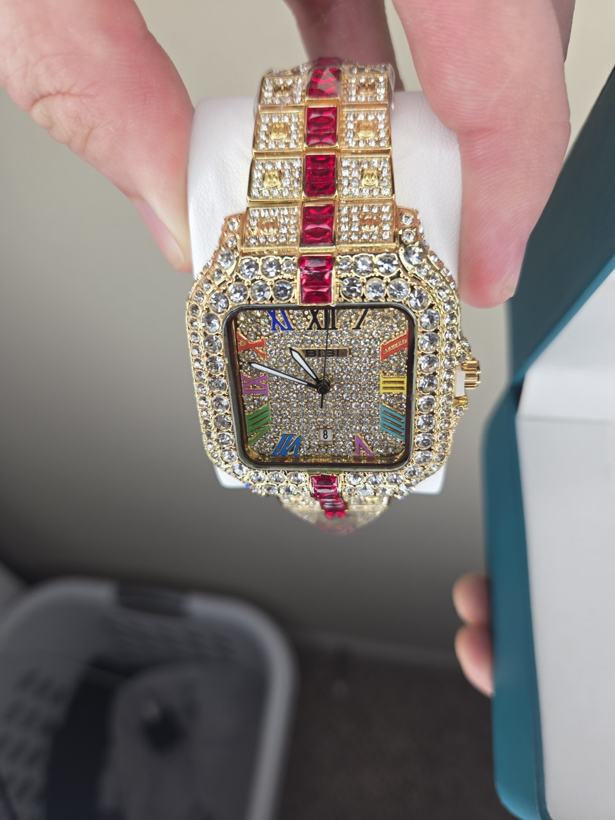 BIBI Luxury Quartz Cardi Style Wristwatch w/ Box