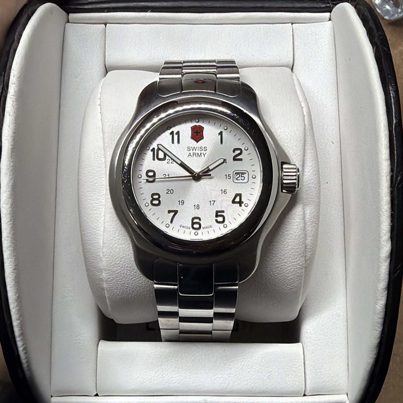 Victorinox Swiss Army Mens Classic OFFICERS 1884 Silver Dial Stainless 42mm READ