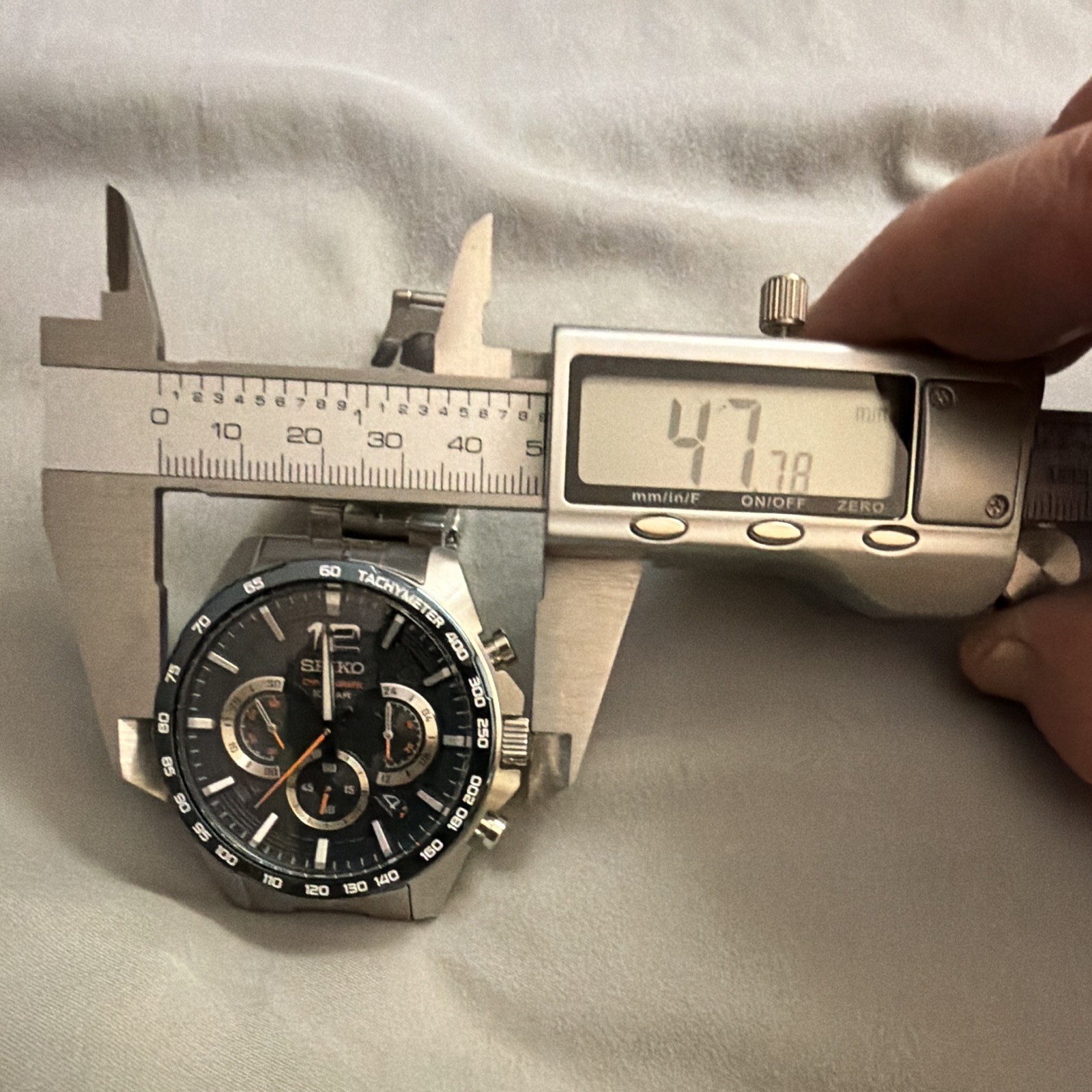 Seiko Quartz Chronograph Tachymeter Date Blue Dial Steel Bracelet 47mm