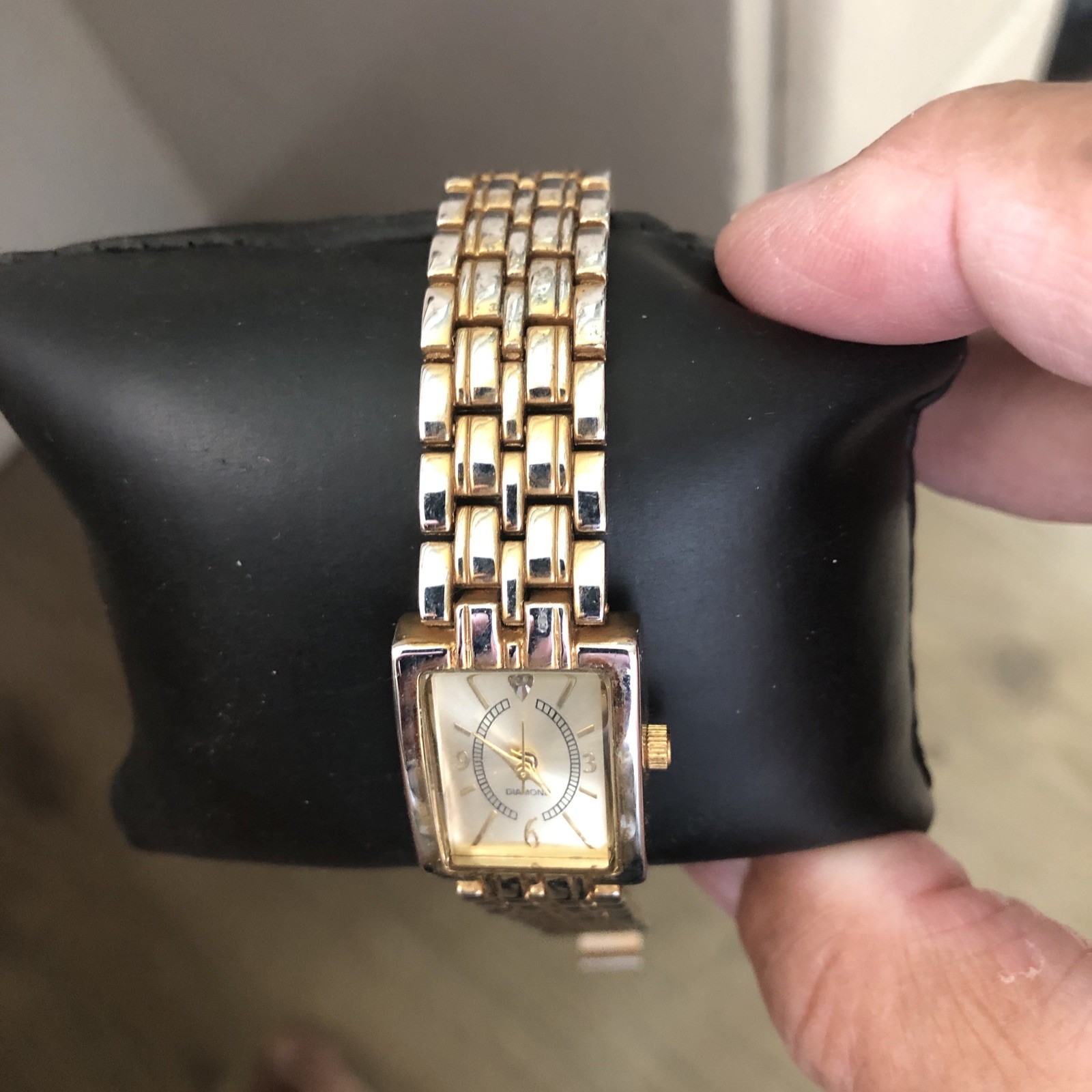 Allude Tank Watch NEW BATTERY