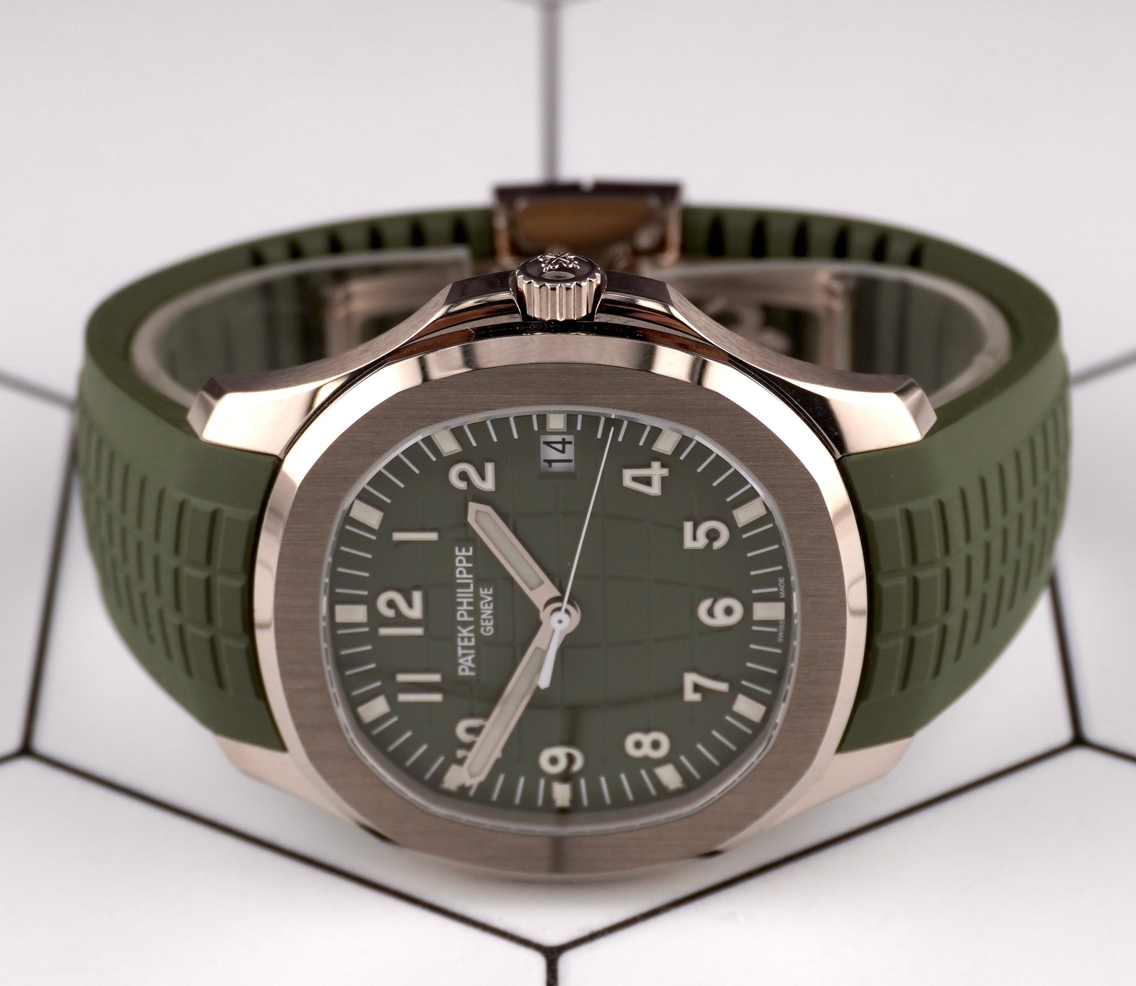 Patek Philippe Aquanaut Jumbo 18K White Gold Khaki Green Men’s Watch 5168G-010