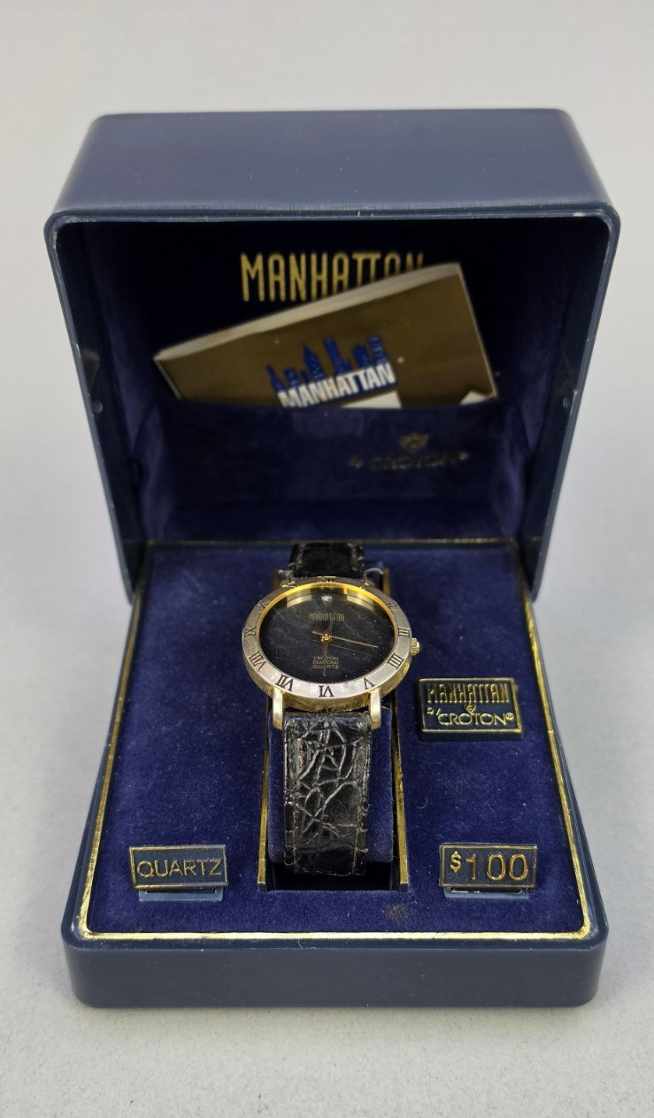 Croton Manhattan Quartz Dress Watch Black Dial Gold Case Leather Strap Box