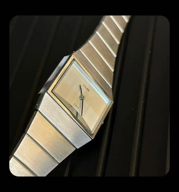 luxury High quality designer style Unisex Adults Watch Alloy free shipping