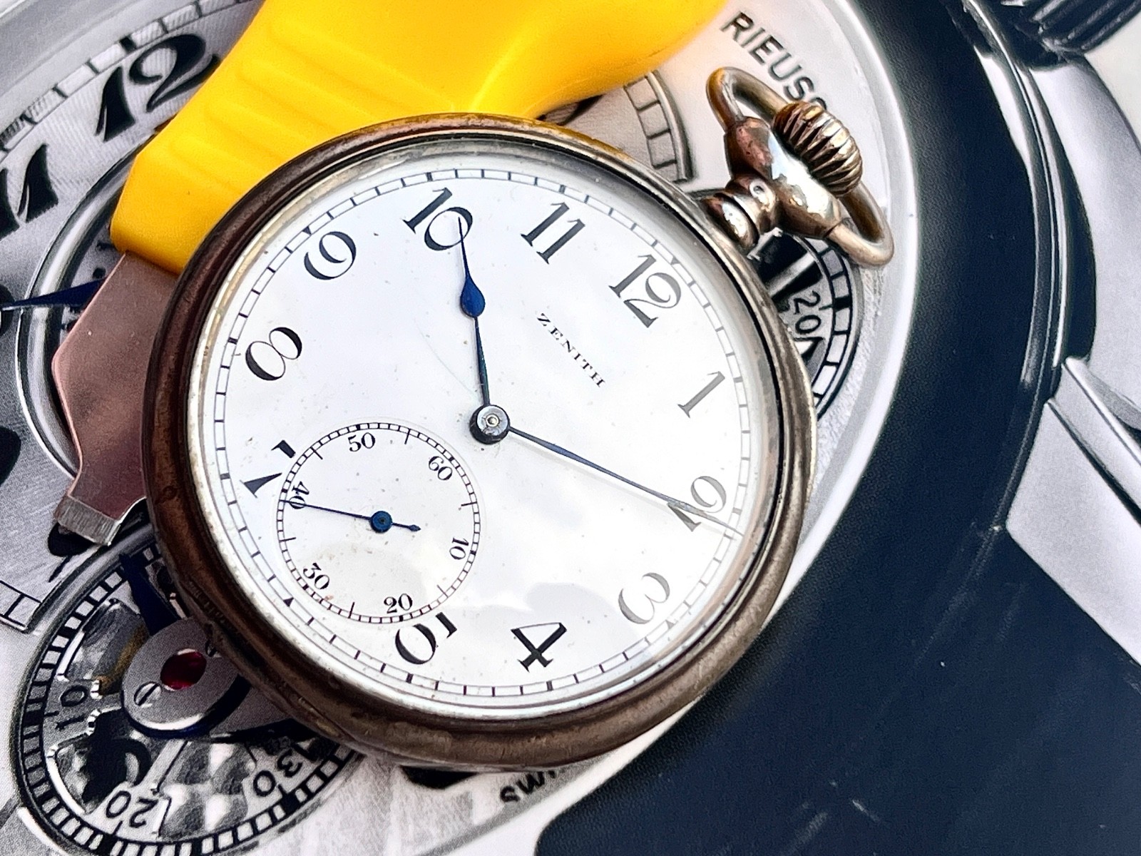 RARE Antique 1920s ZENITH Pocket Watch .800 Silver Grand Prix Paris 1900 Working