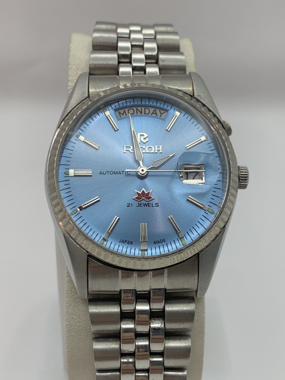 Ricoh President 061121 Automatic 21 Jewels Ice-Blue Dial Men’s Wristwatch Japan.